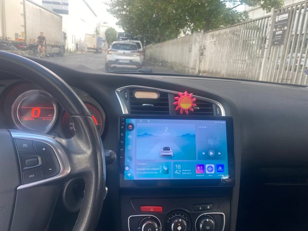 Citroen C4 1.2 THP 110CV avec Audio Bluetooth
