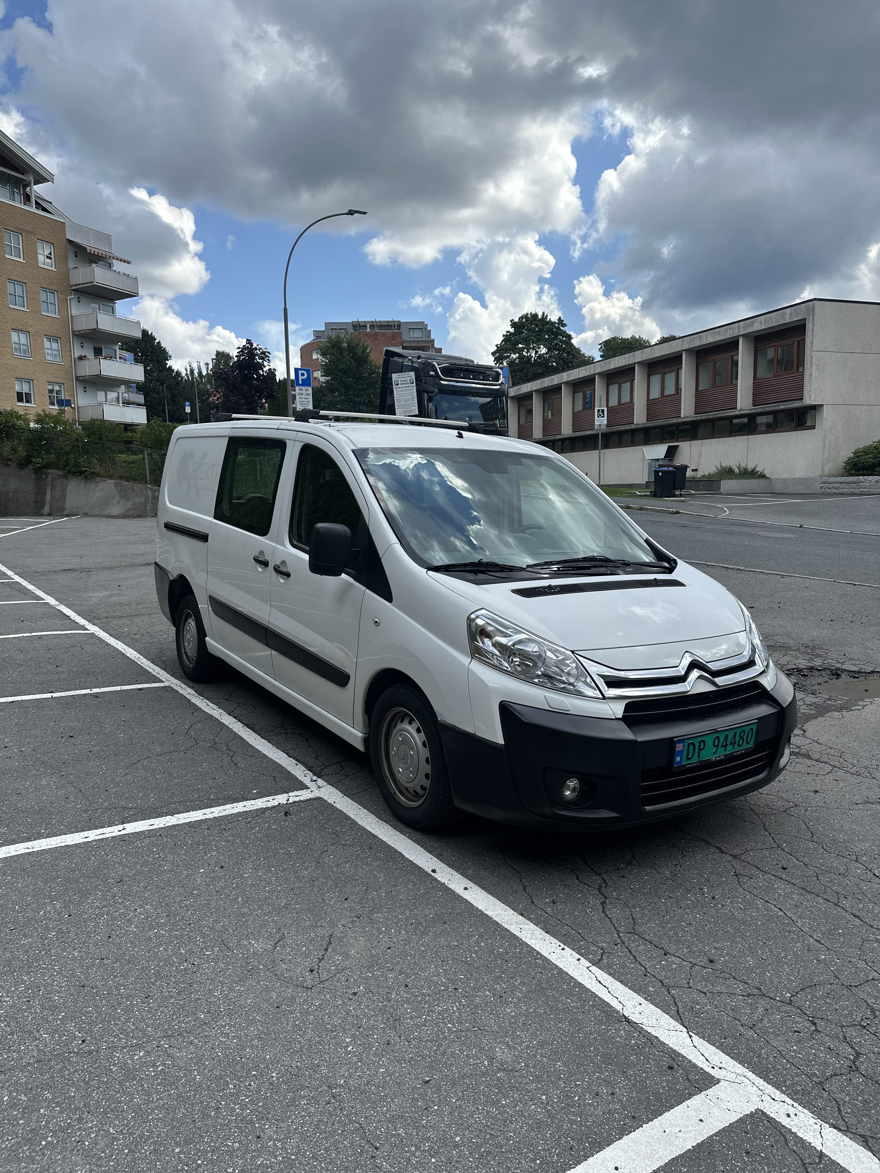 Citroen Jumpy med Vinterdekk