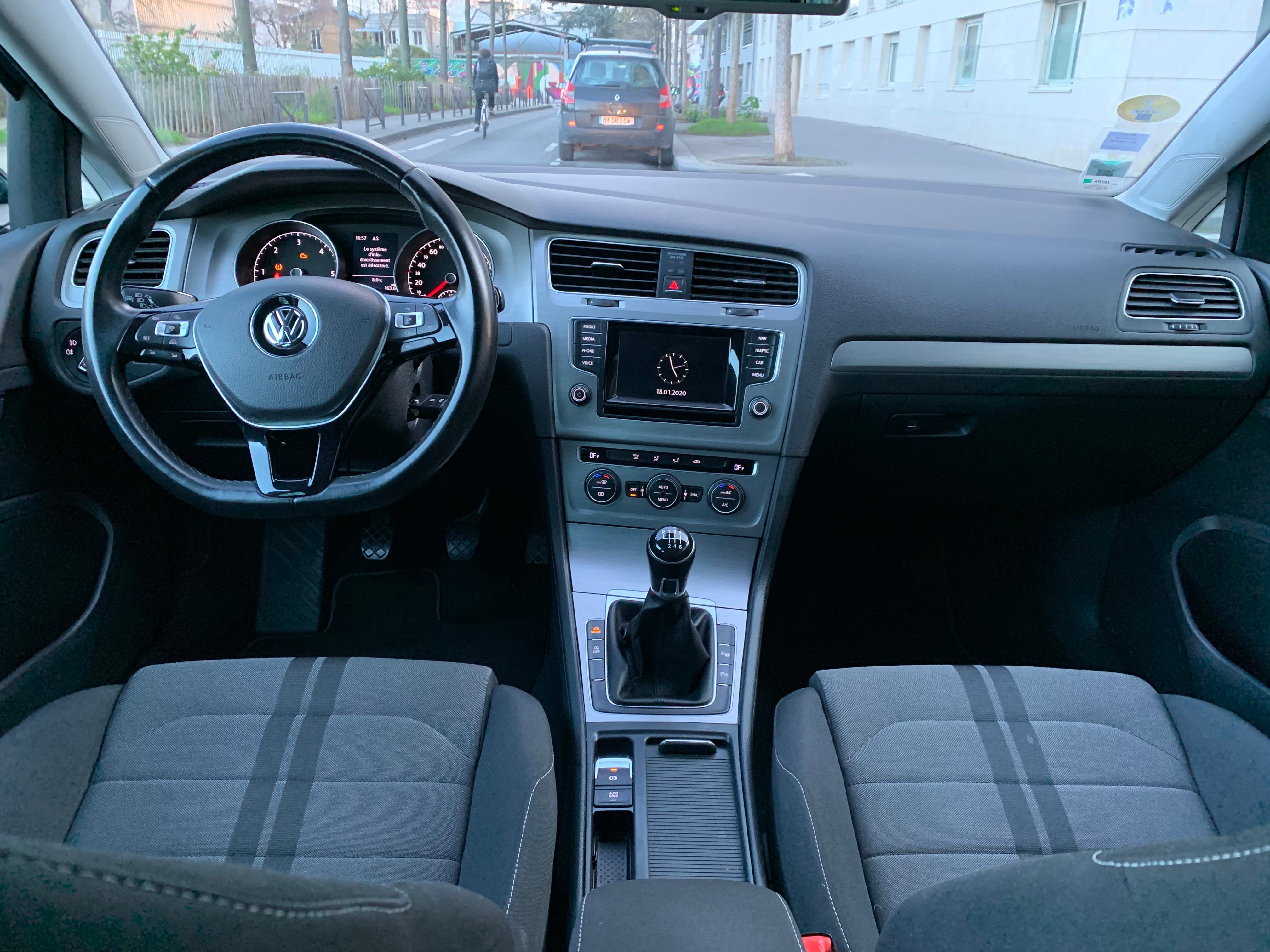 Volkswagen Golf 2L TDI avec GPS