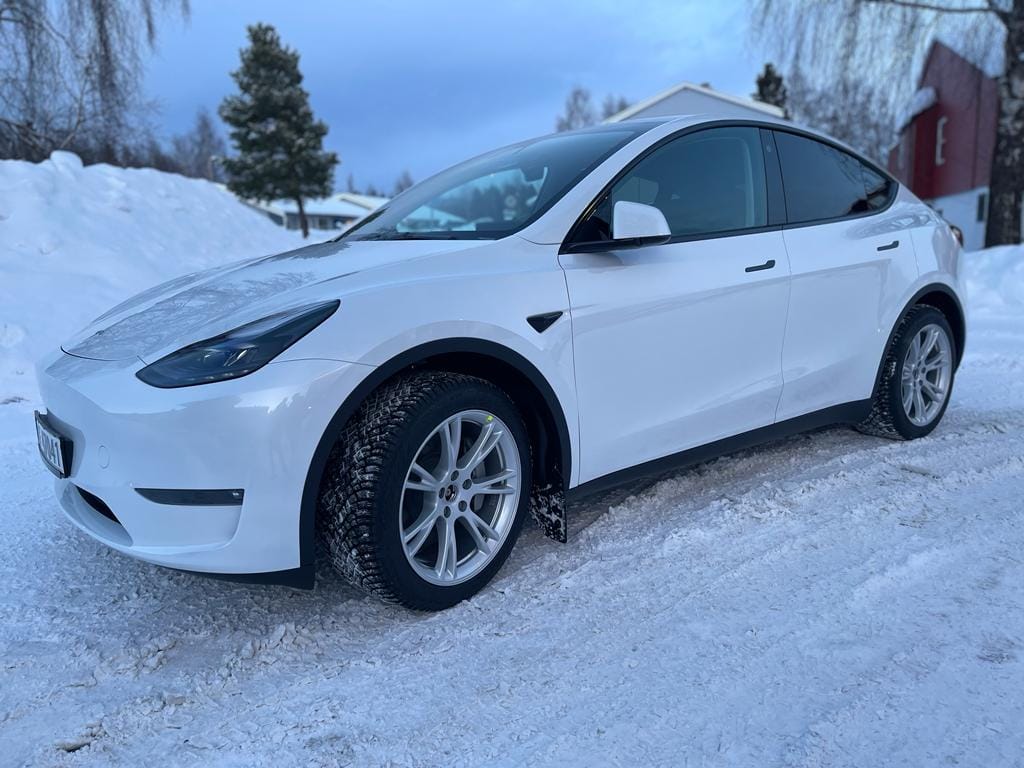 Tesla Model Y with Air conditioning