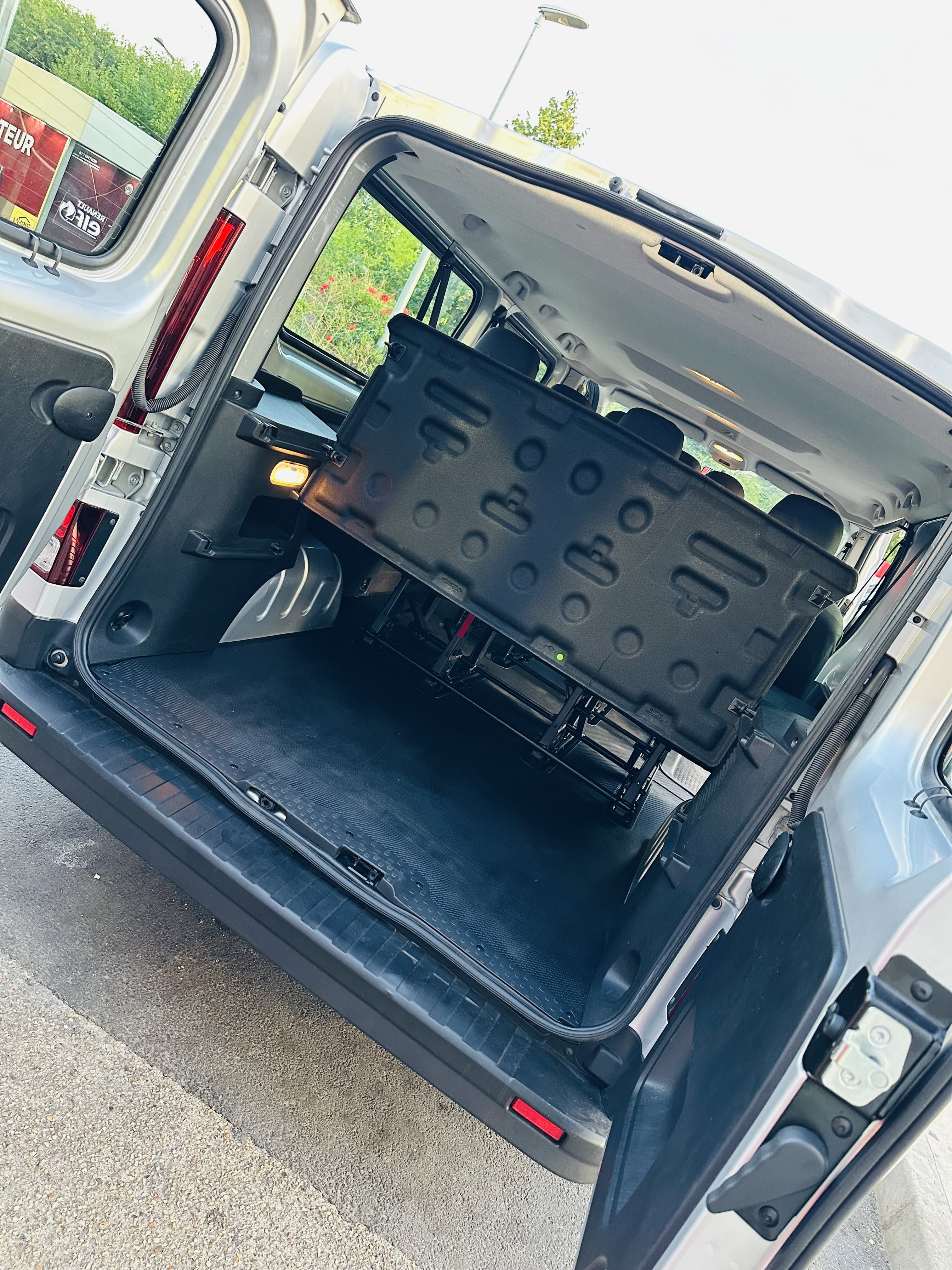 Renault Trafic Passenger avec Dashcam