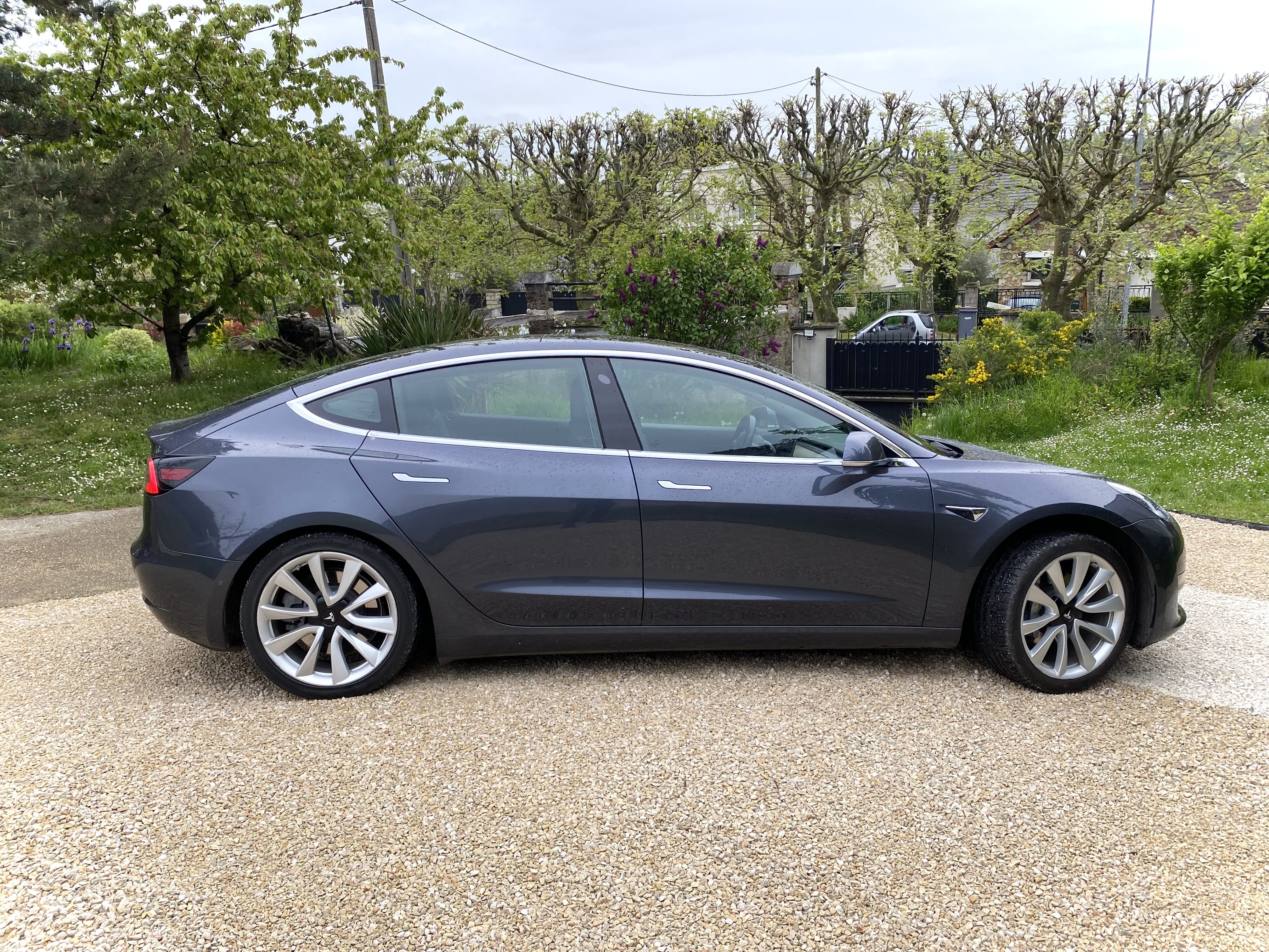 Tesla Model 3 Long Range avec Climatisation