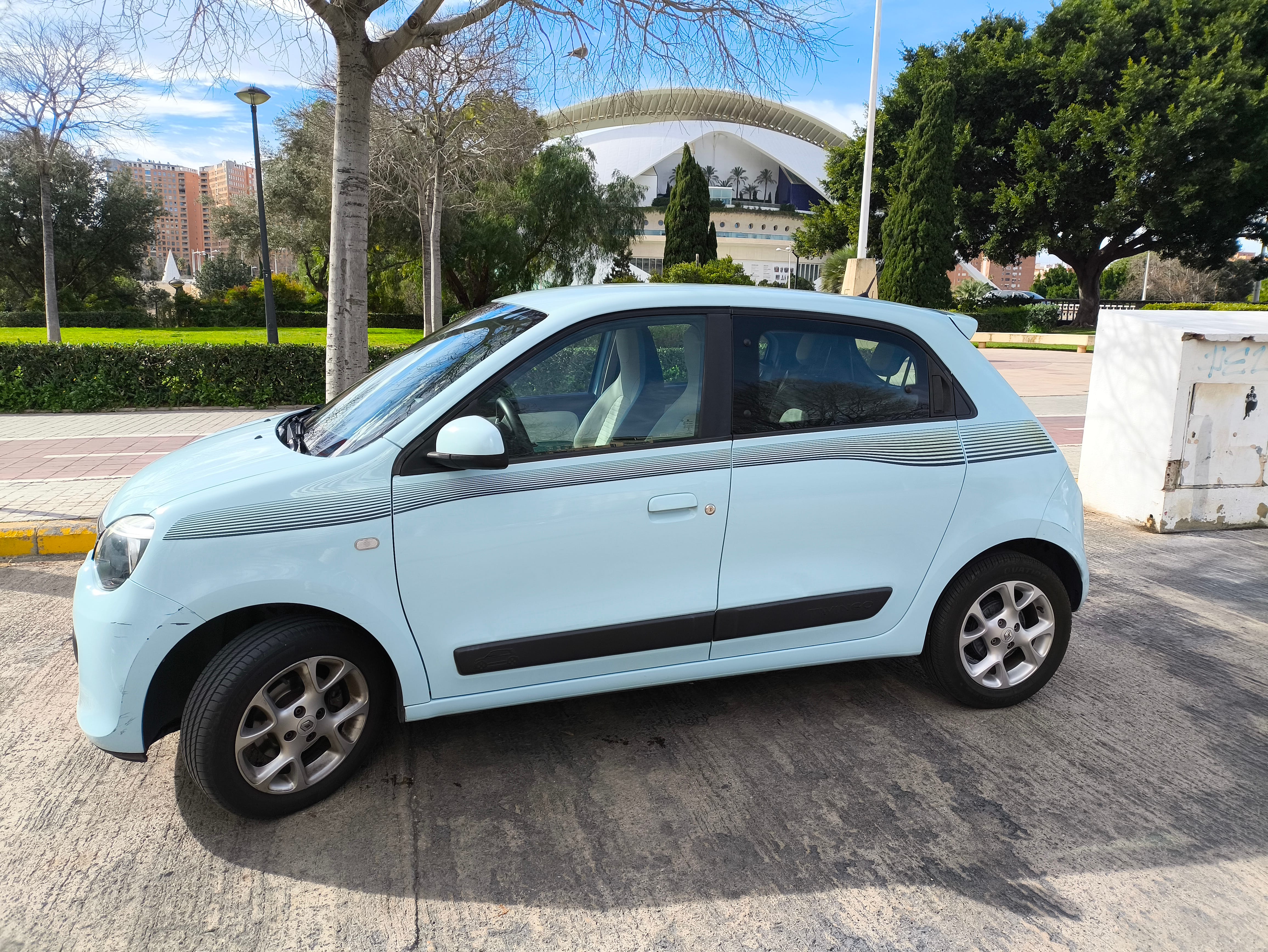 Renault Twingo III avec Climatisation