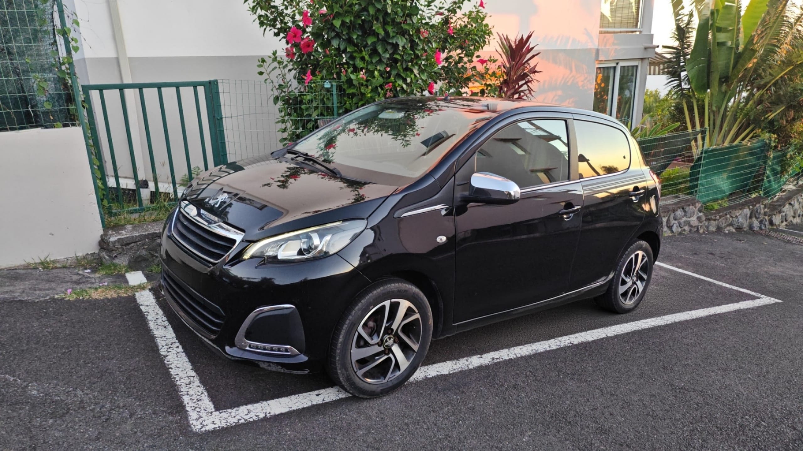 Peugeot 108 avec Siège bébé