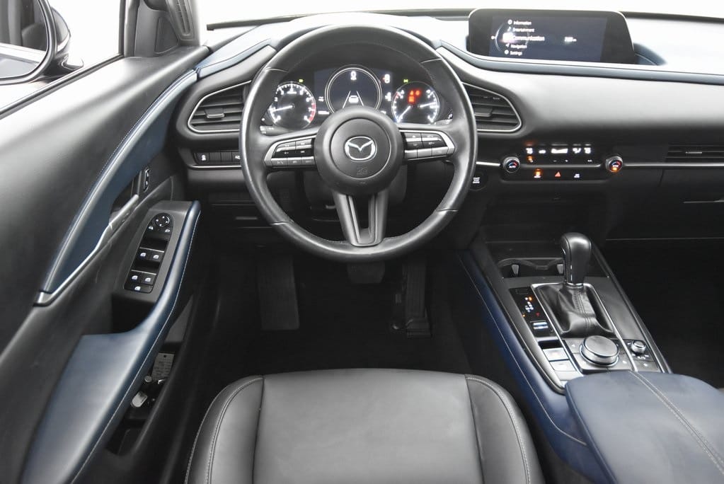 Mazda CX-30 Select with Cruise control