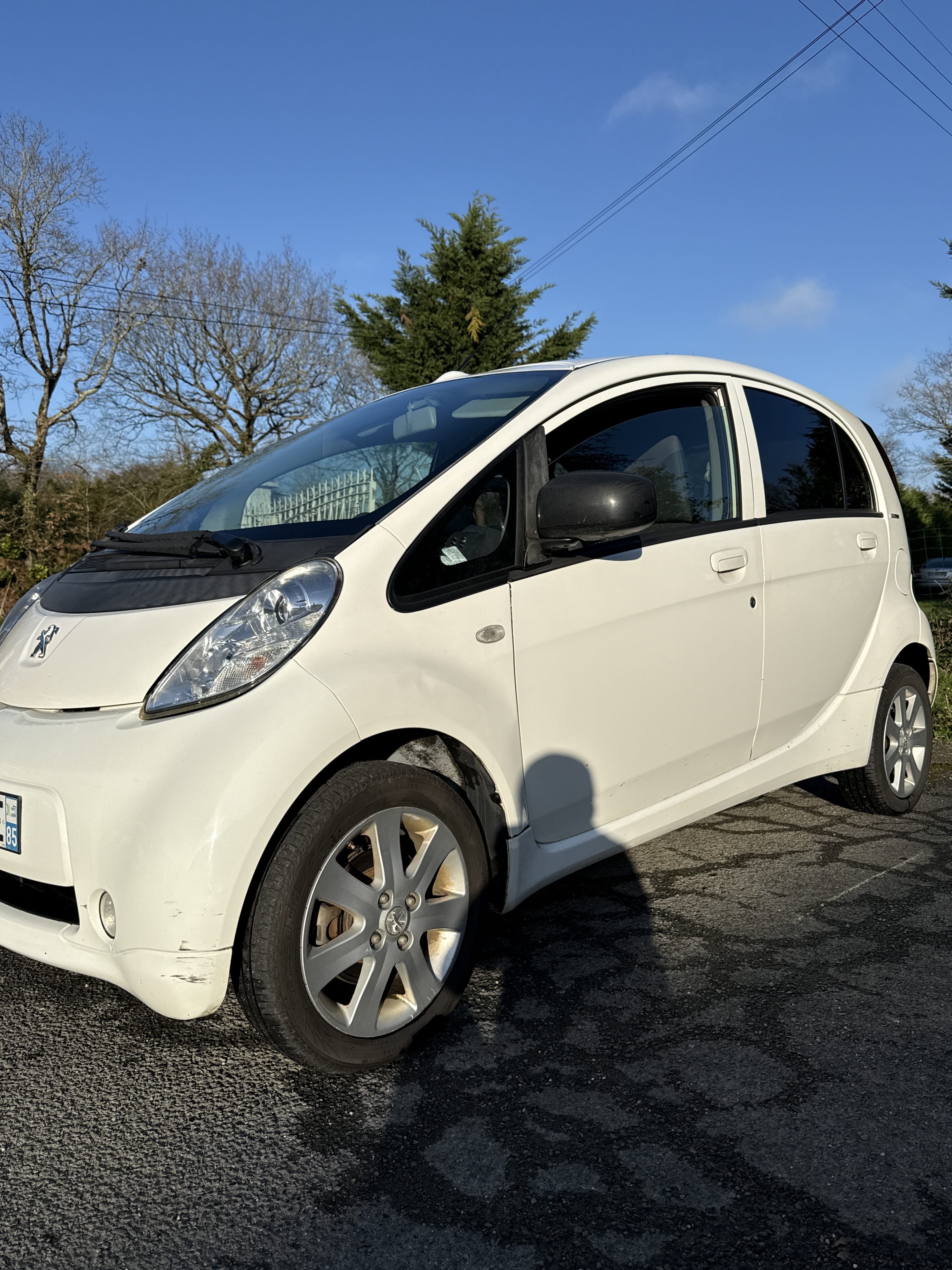 Peugeot iOn, 2015, Électrique, automatique