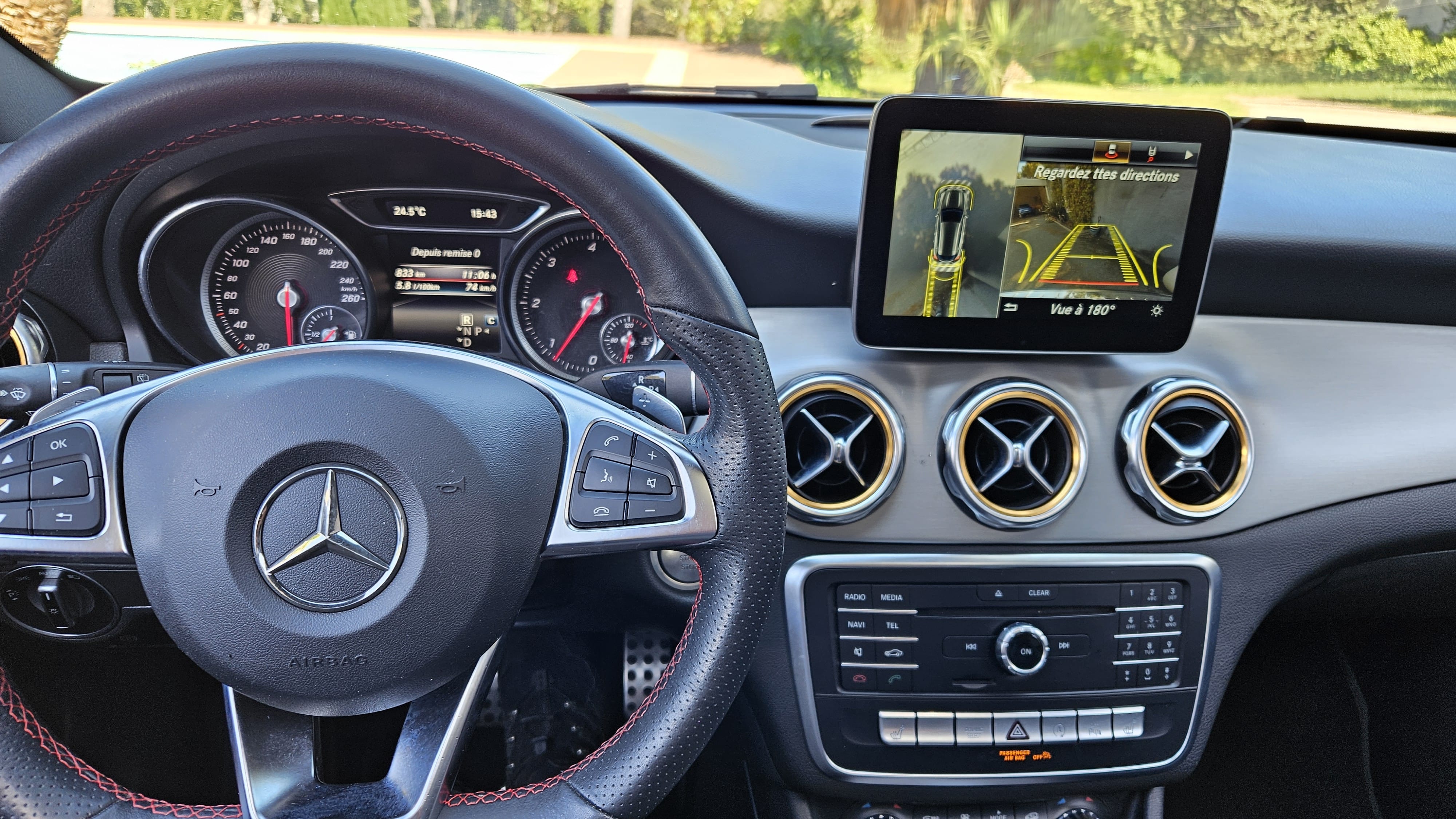 Mercedes-Benz GLA 200 avec GPS
