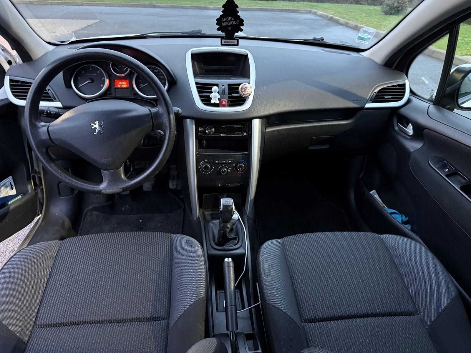 Peugeot 207 1.4 HDI avec Entrée audio / iPod