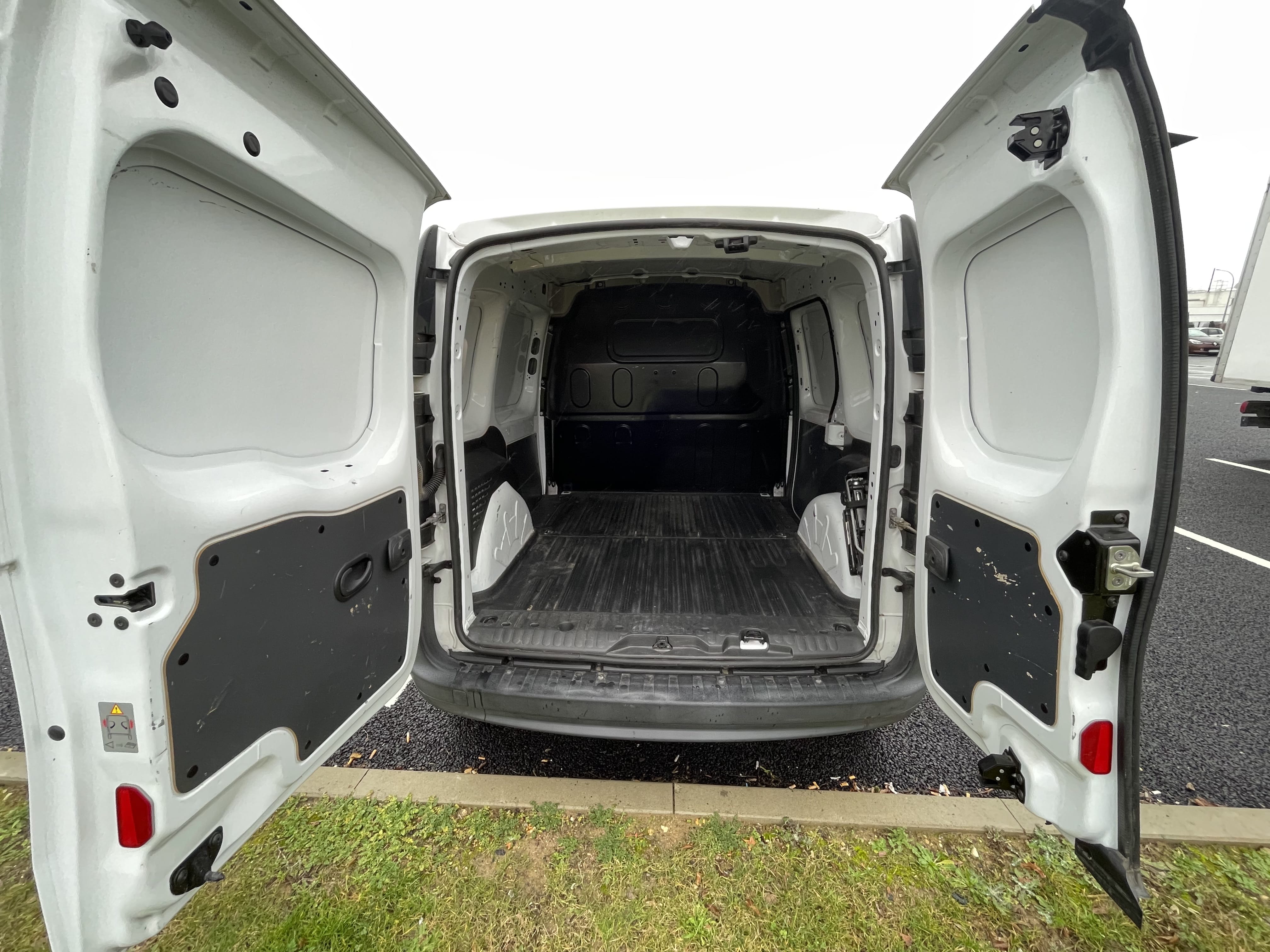 Renault Kangoo Express avec Entrée audio / iPod