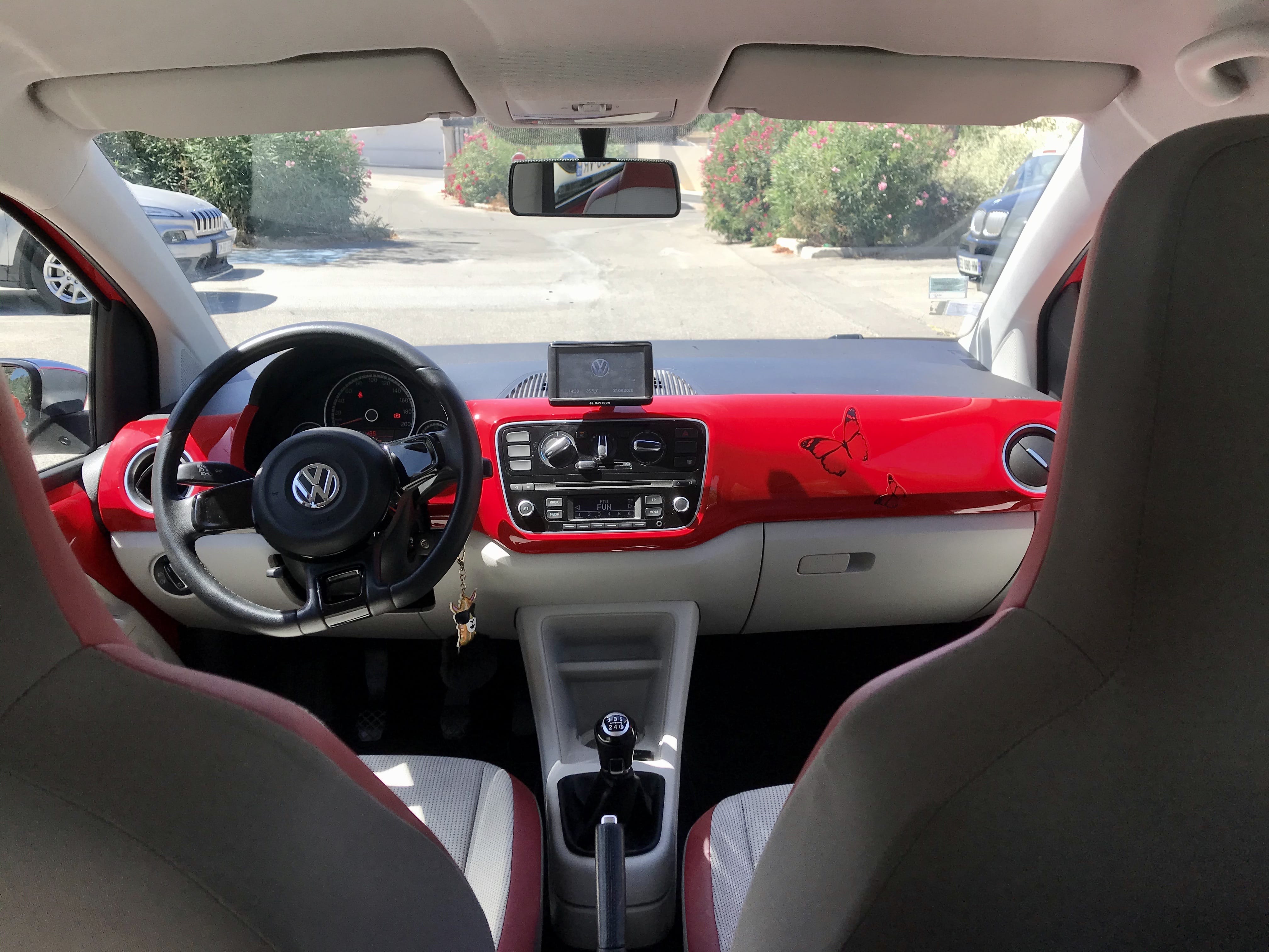 Volkswagen Up! avec Siège bébé