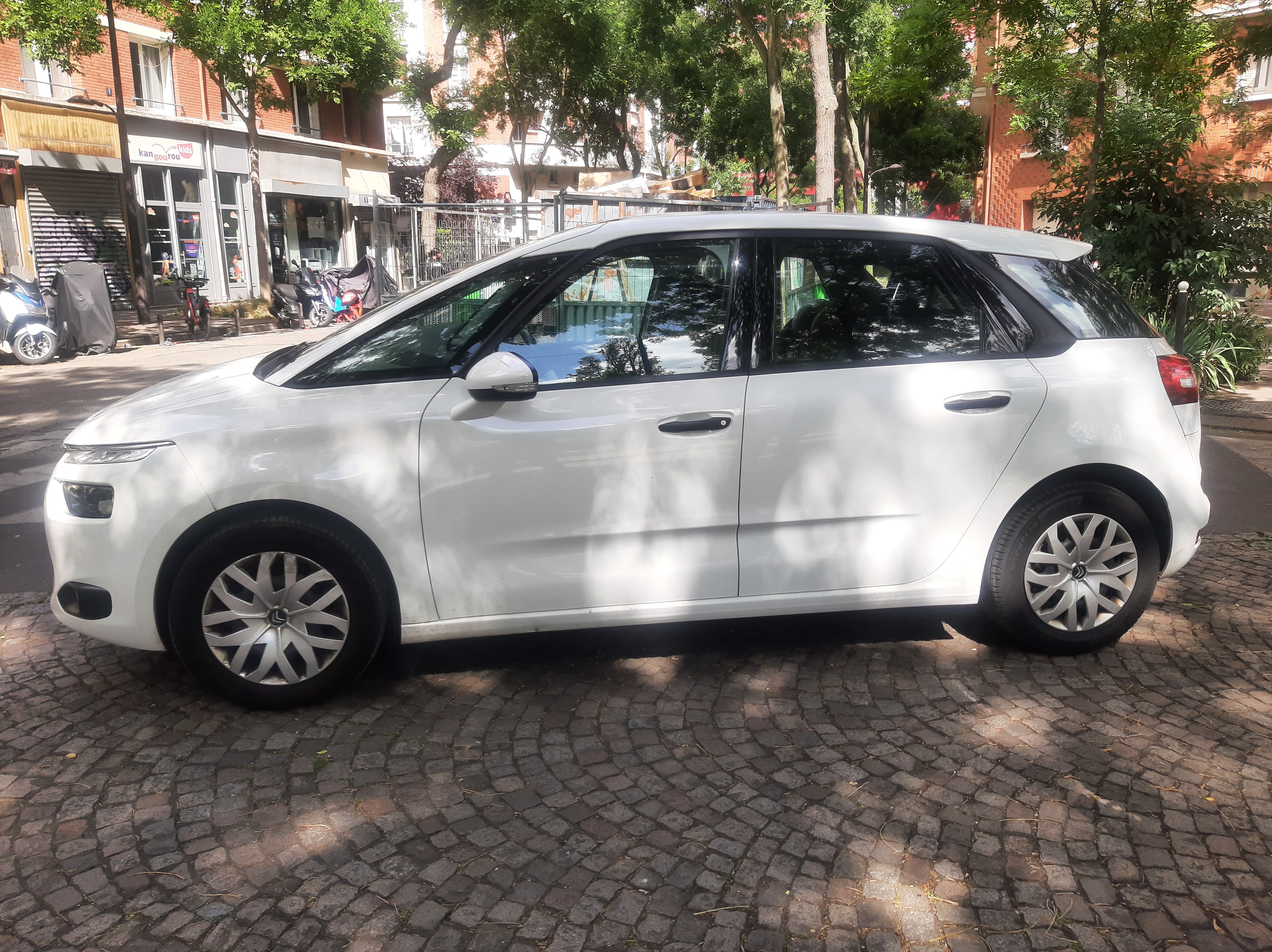Citroen C4 Picasso avec Climatisation