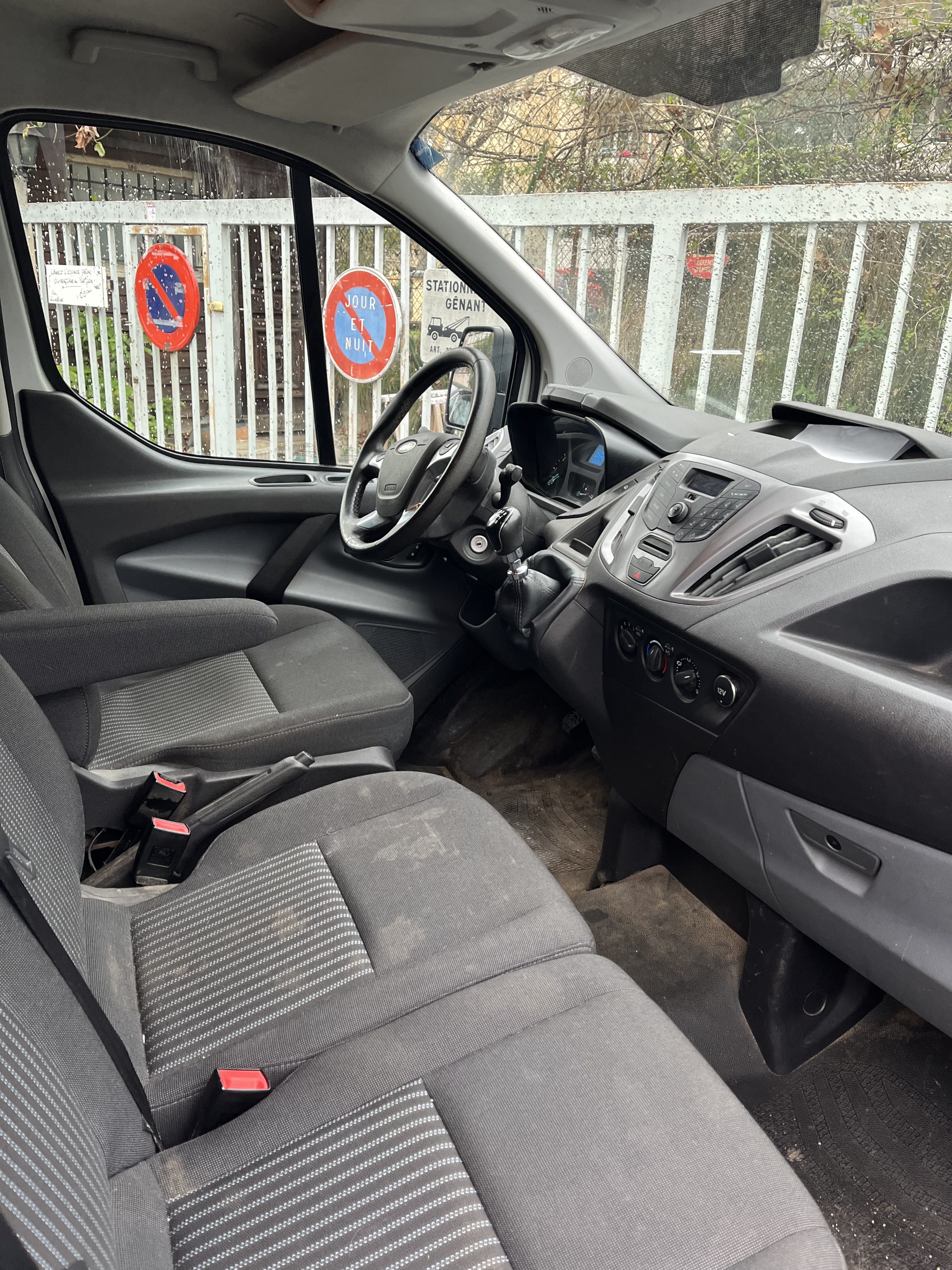 Ford Transit Fourgon avec Audio Bluetooth