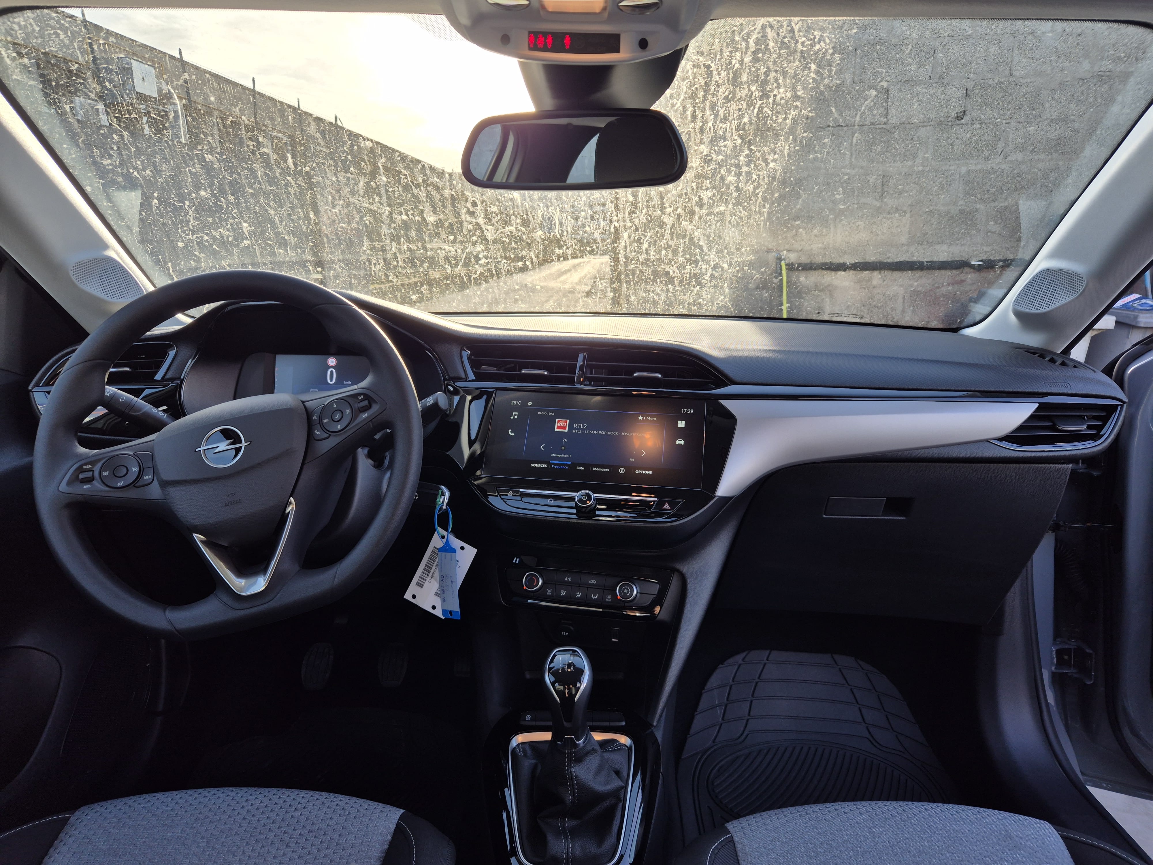 Opel Corsa avec Régulateur de vitesse
