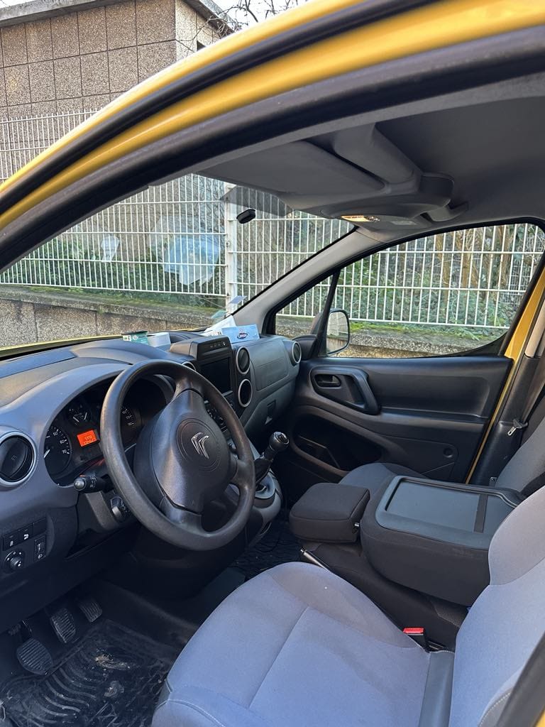 Citroen Berlingo avec Entrée audio / iPod