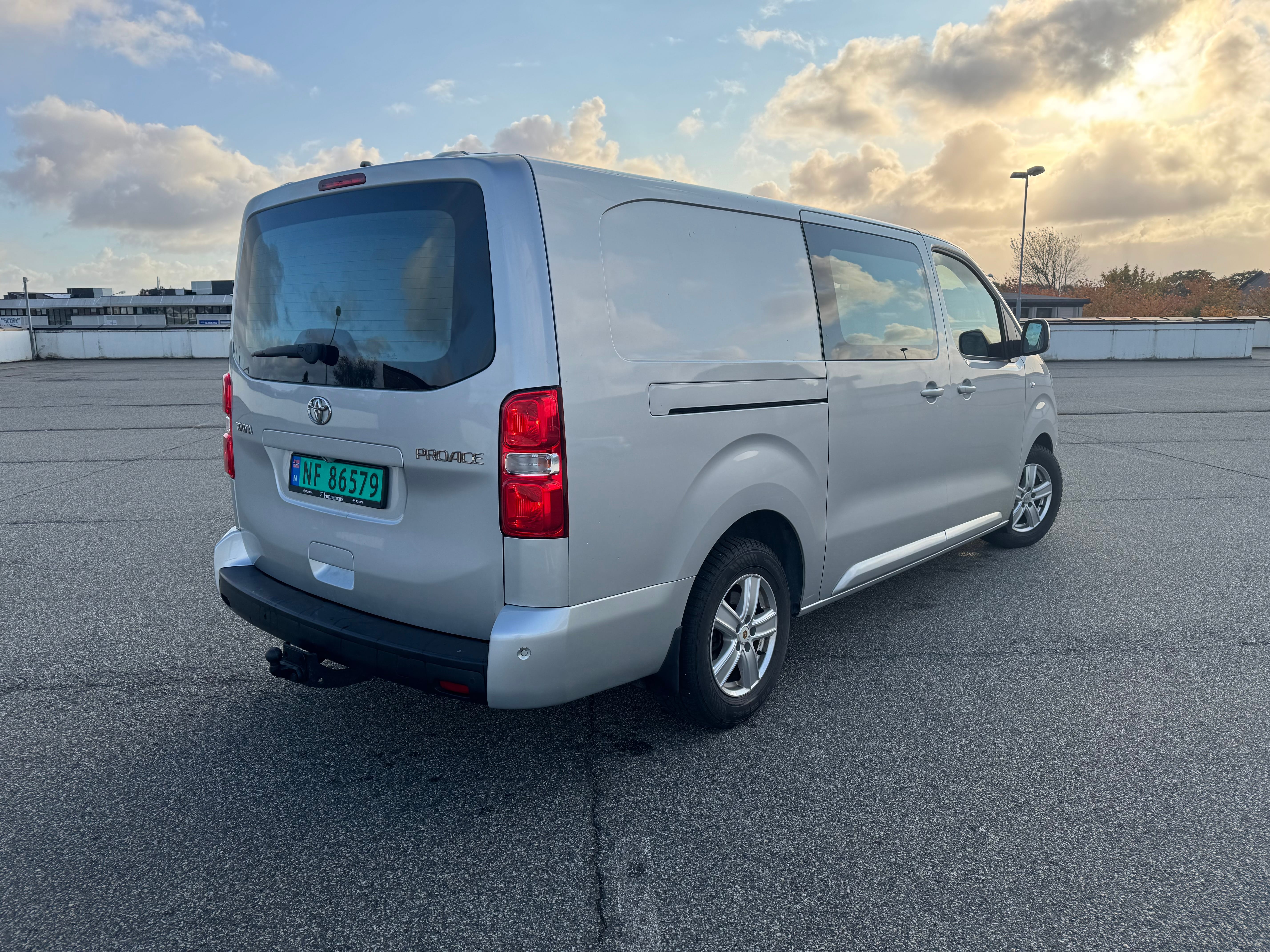 Toyota Proace Varebil 2.0 177Hk Automat med Ryggekamera