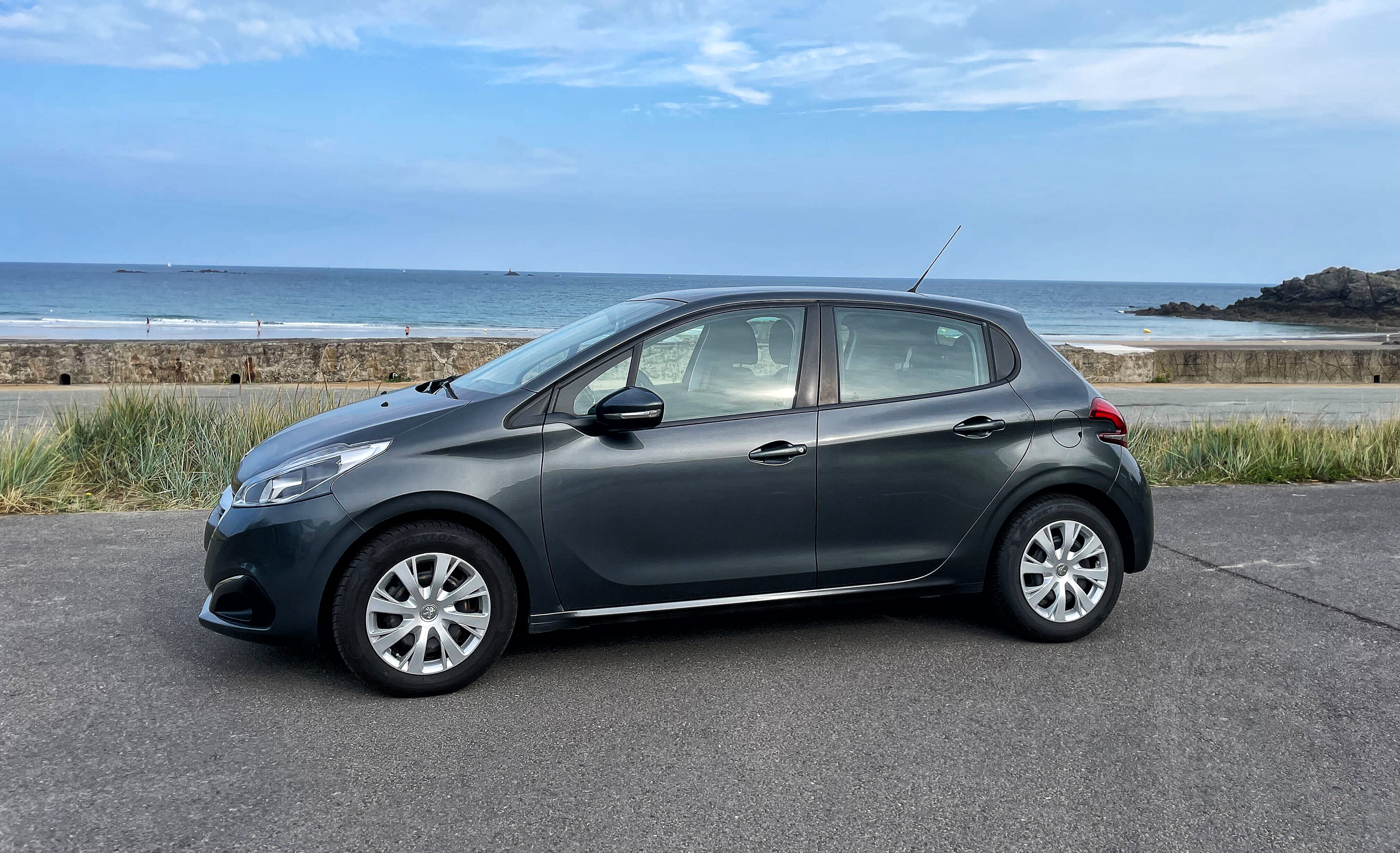 Peugeot 208 avec Climatisation