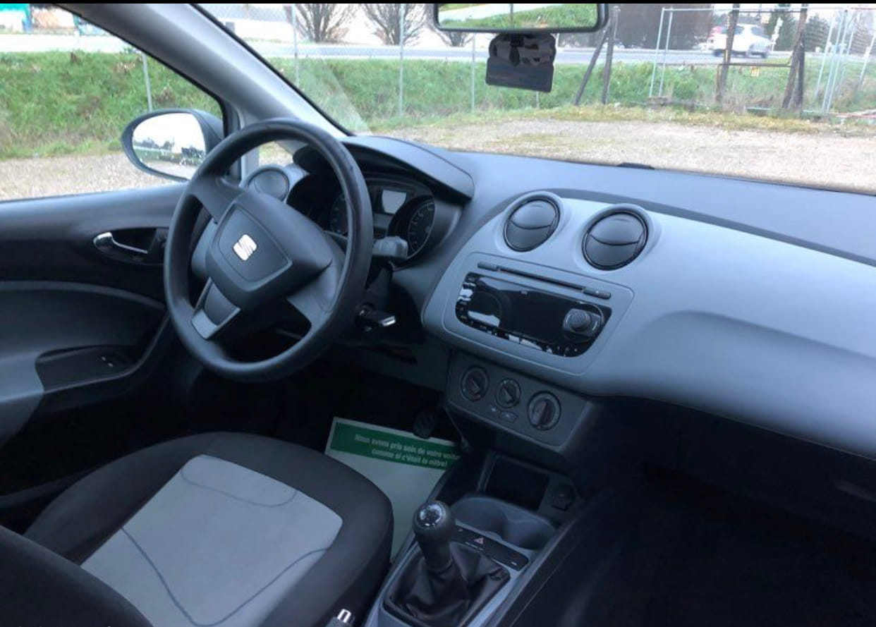 Seat Ibiza avec Audio Bluetooth