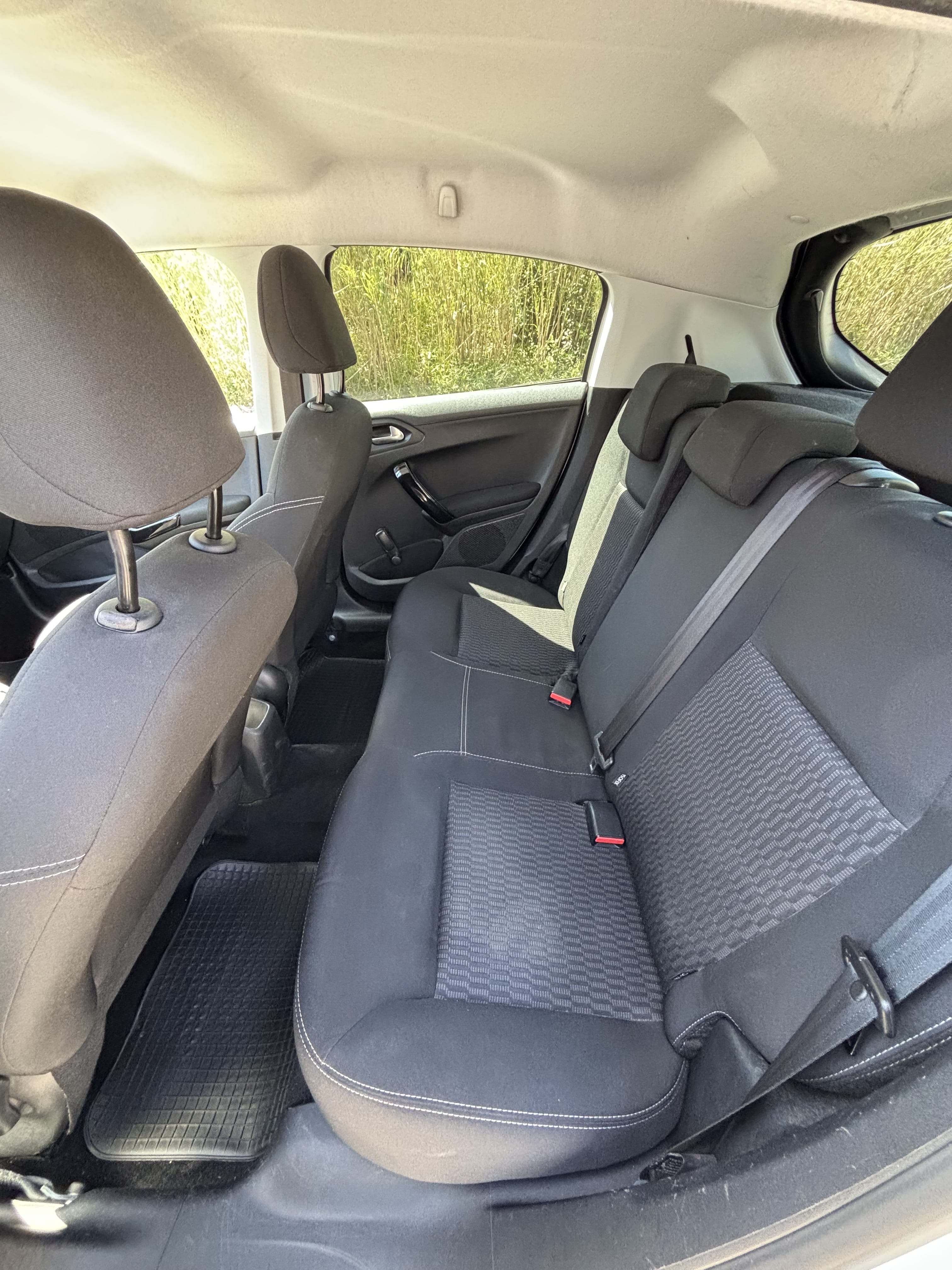 Peugeot 208 avec Régulateur de vitesse