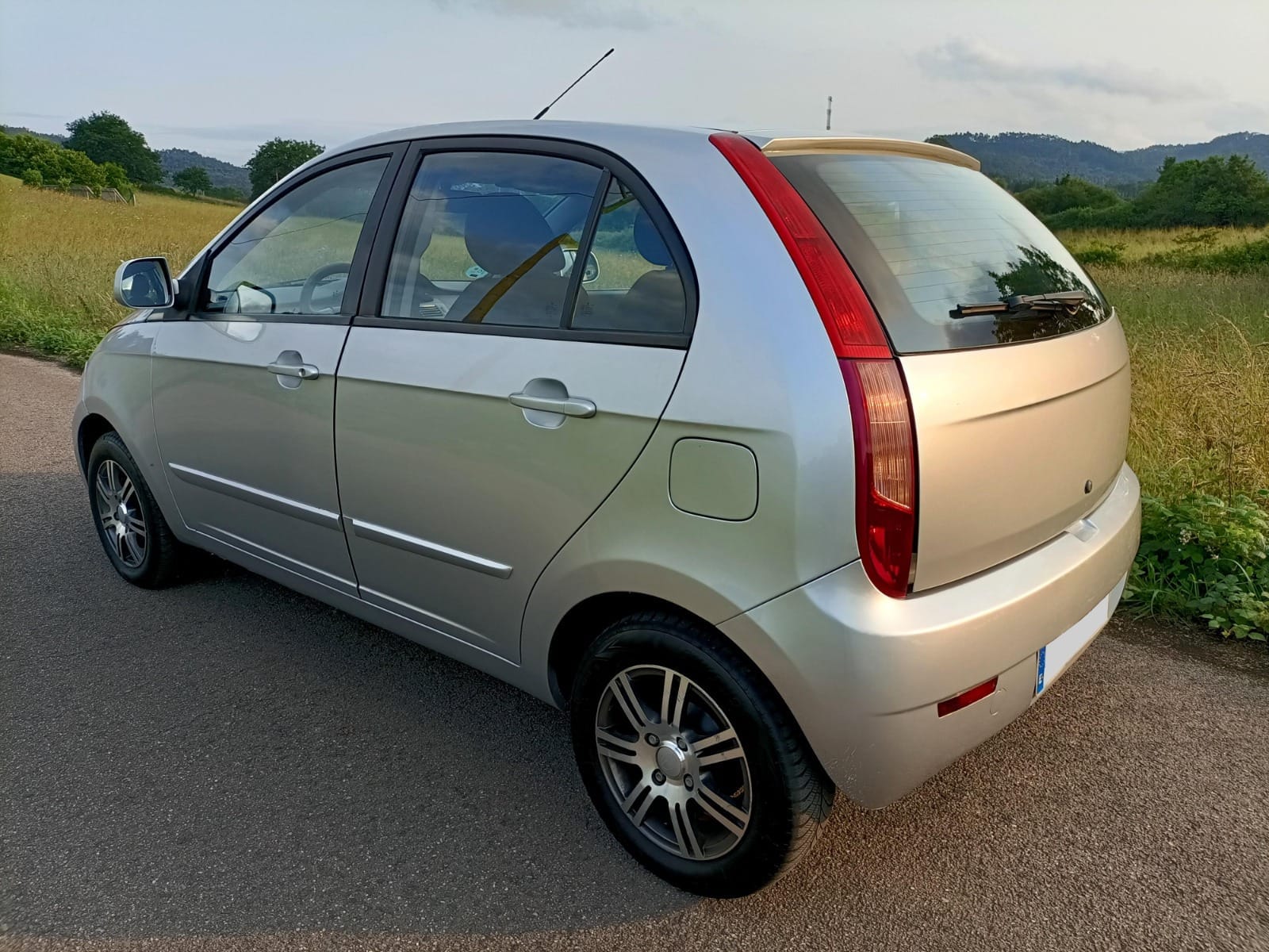 Tata Motors Indica con Aire acondicionado