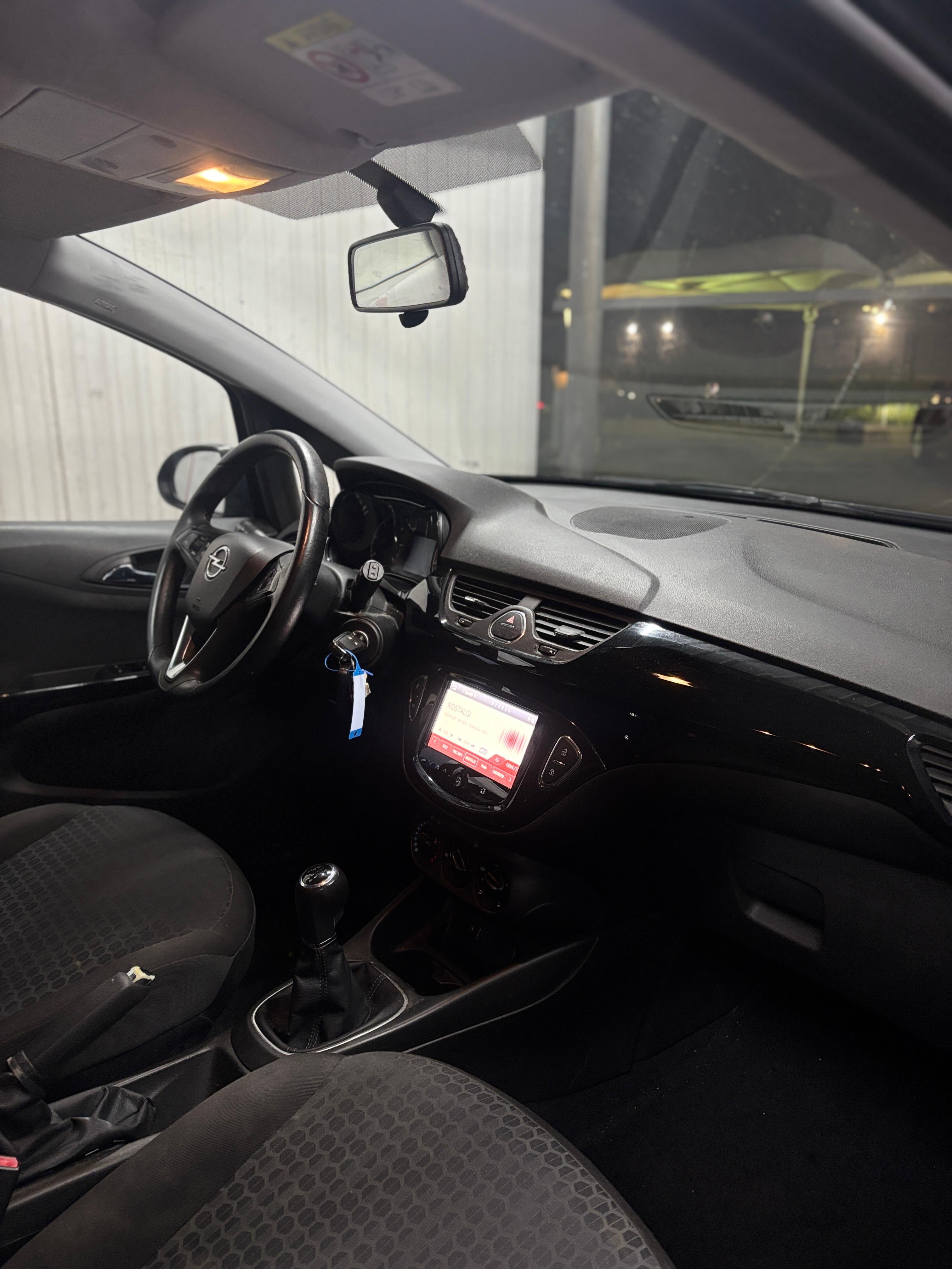 Opel Corsa avec Audio Bluetooth