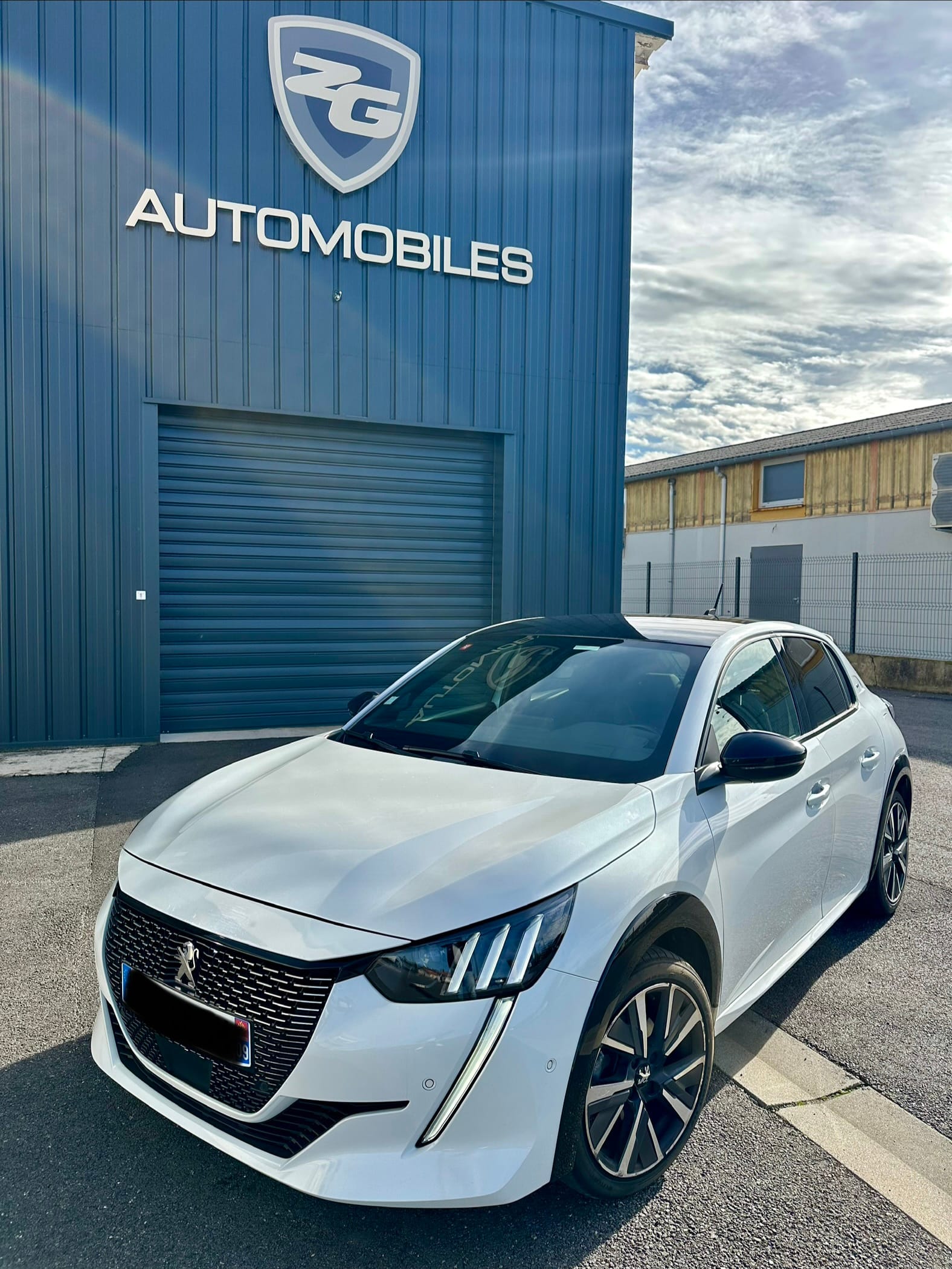 Peugeot 208 GT Line, 2021, Essence 95, automatique