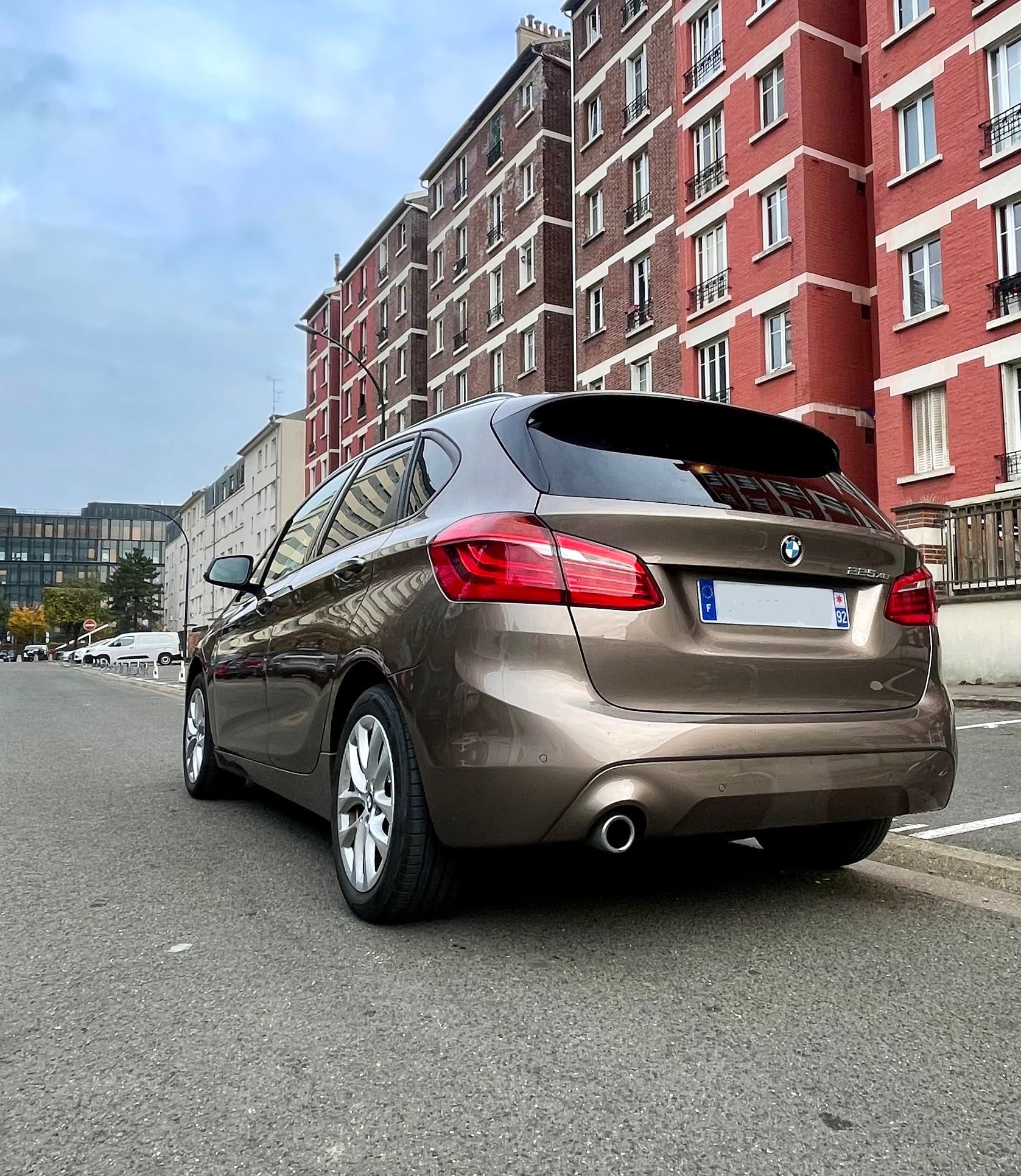 BMW  225xe Active Tourer avec GPS