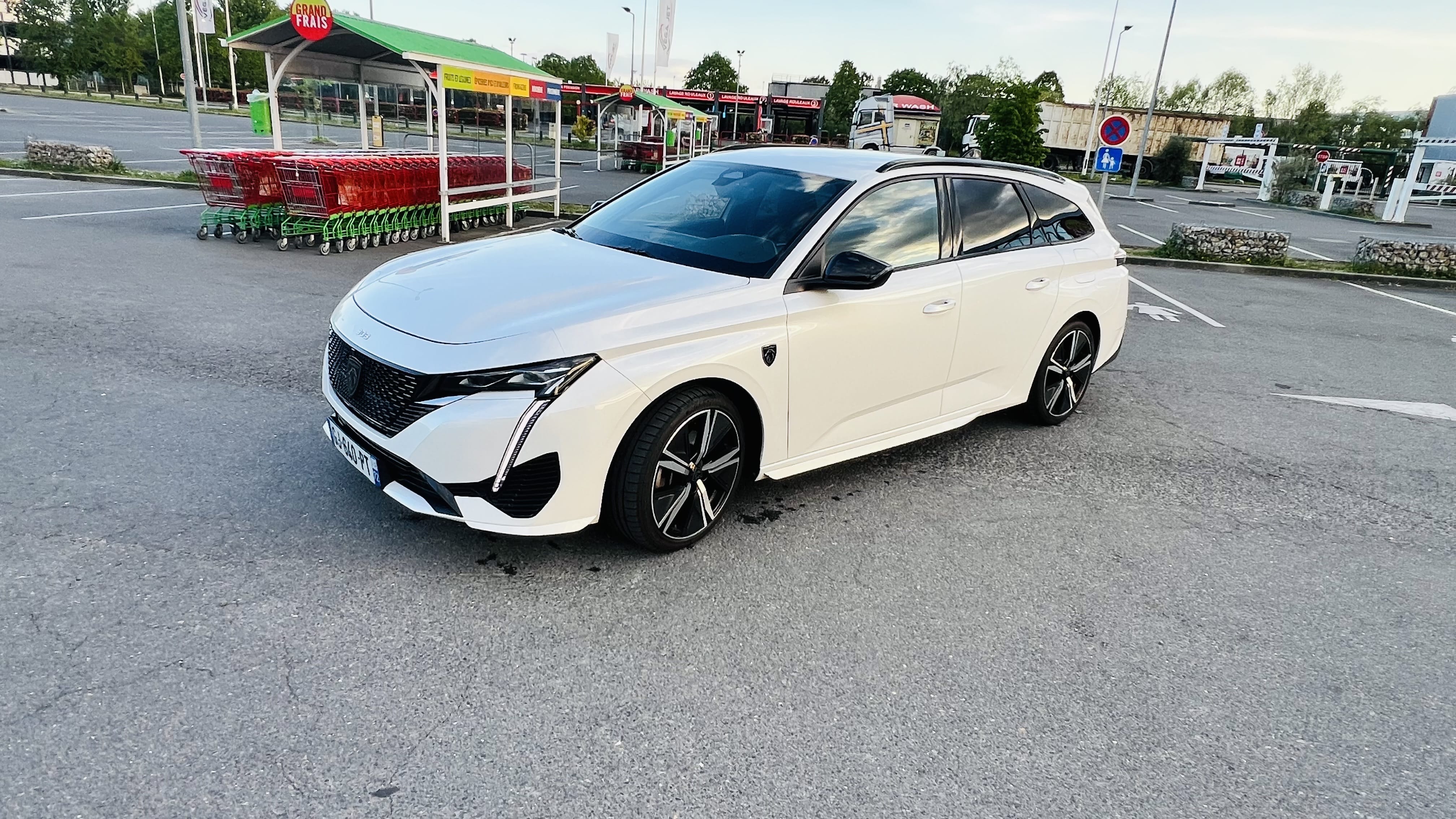 Peugeot 308 GT avec Climatisation