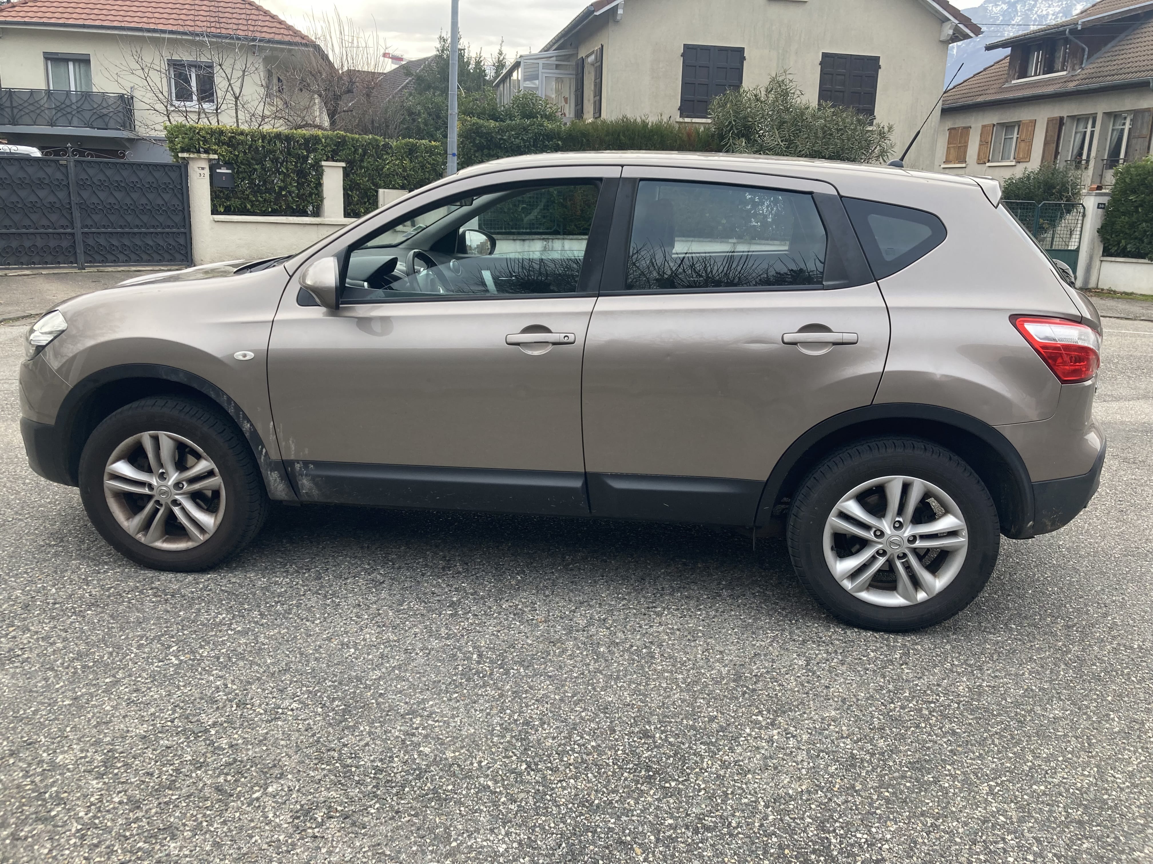 Nissan Qashqai avec Siège bébé