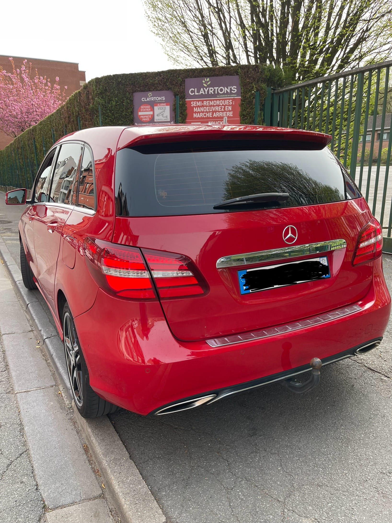 Mercedes-Benz Classe B avec GPS