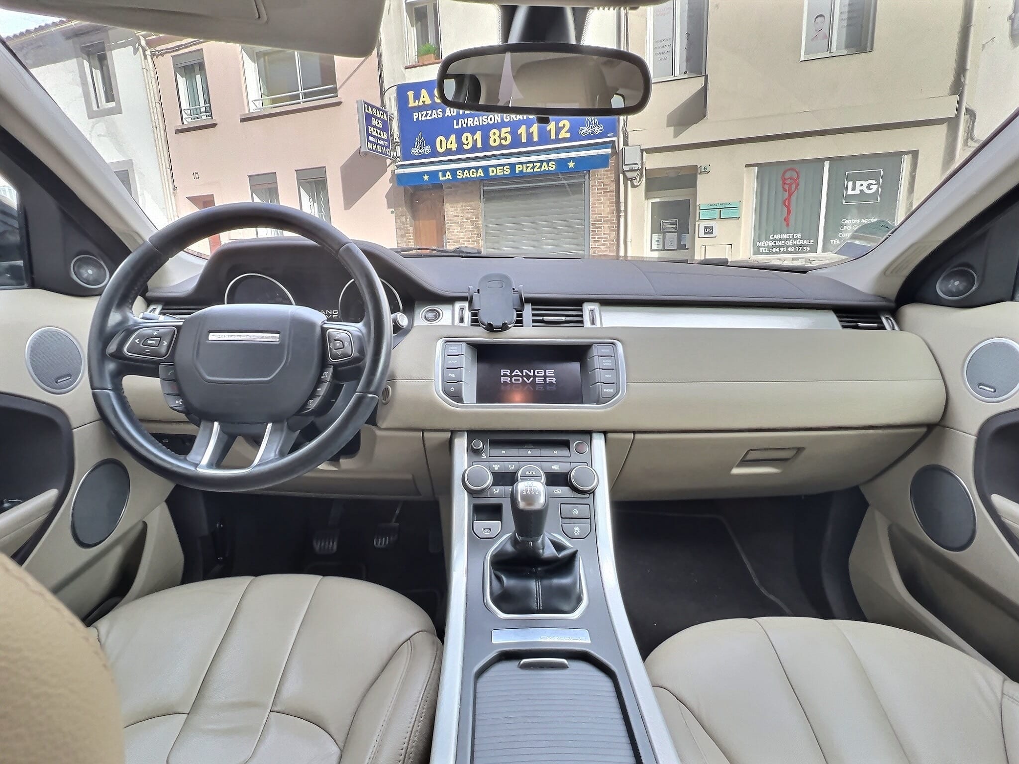 Land-Rover Range Rover Evoque met Cruise control