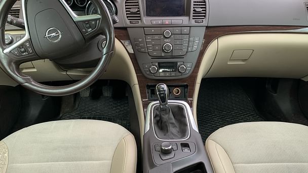 Opel Insignia Country Tourer med Tilhengerfeste