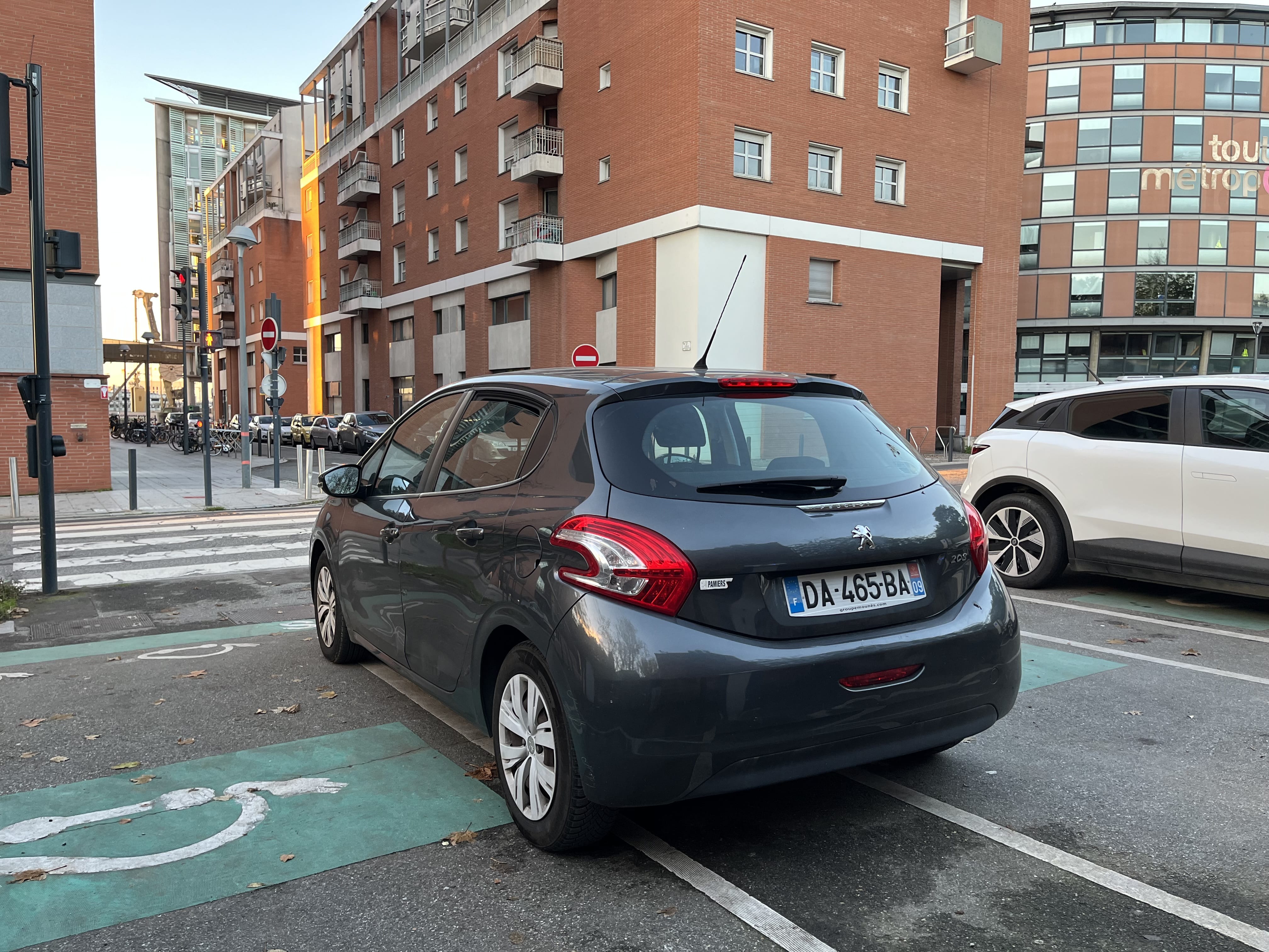 Peugeot 208 avec Entrée audio / iPod
