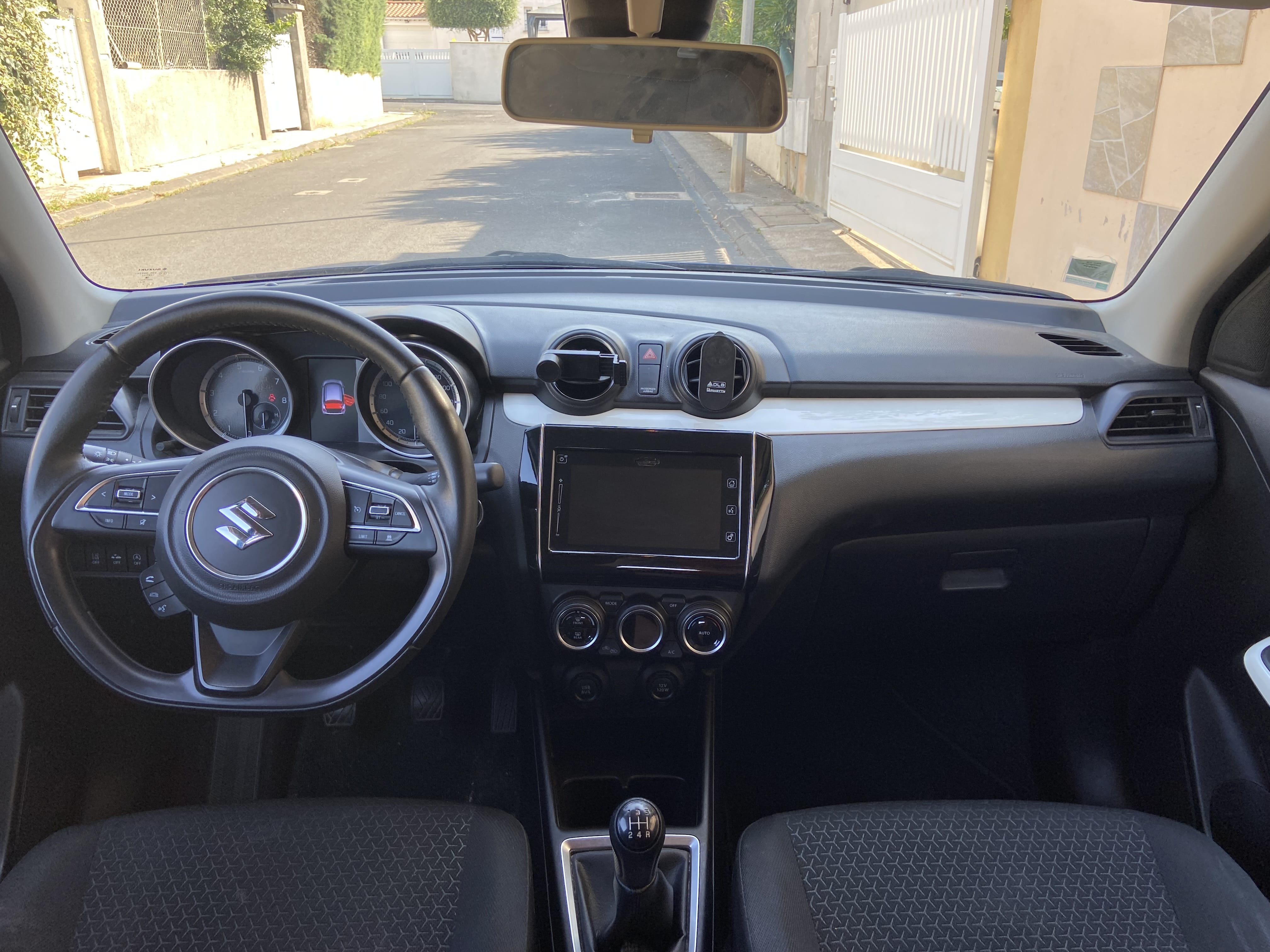 Suzuki Swift avec Régulateur de vitesse