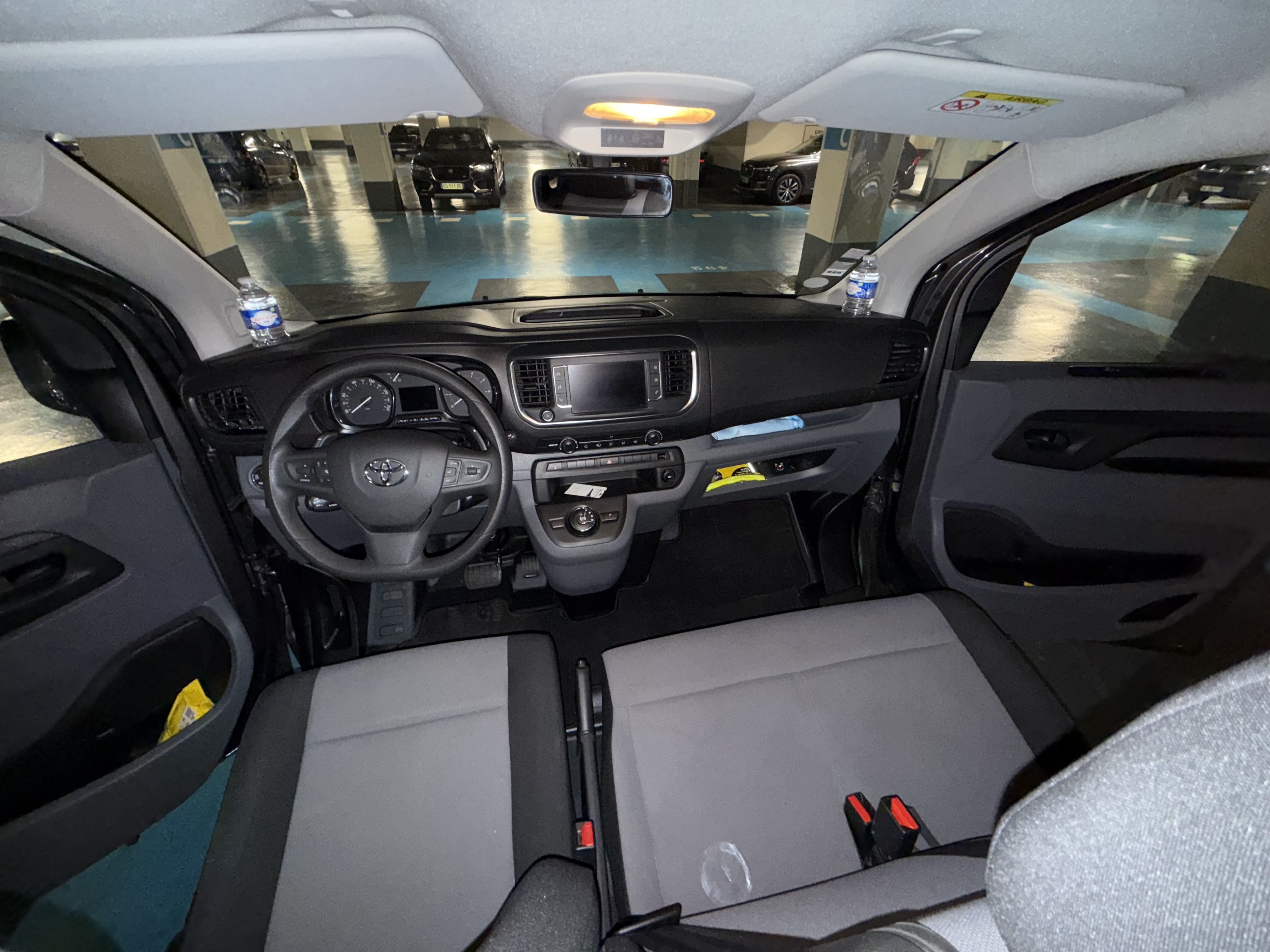 Toyota Proace Verso mit Kindersitz