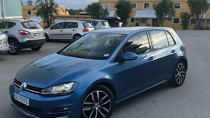 Volkswagen Golf with Air conditioning