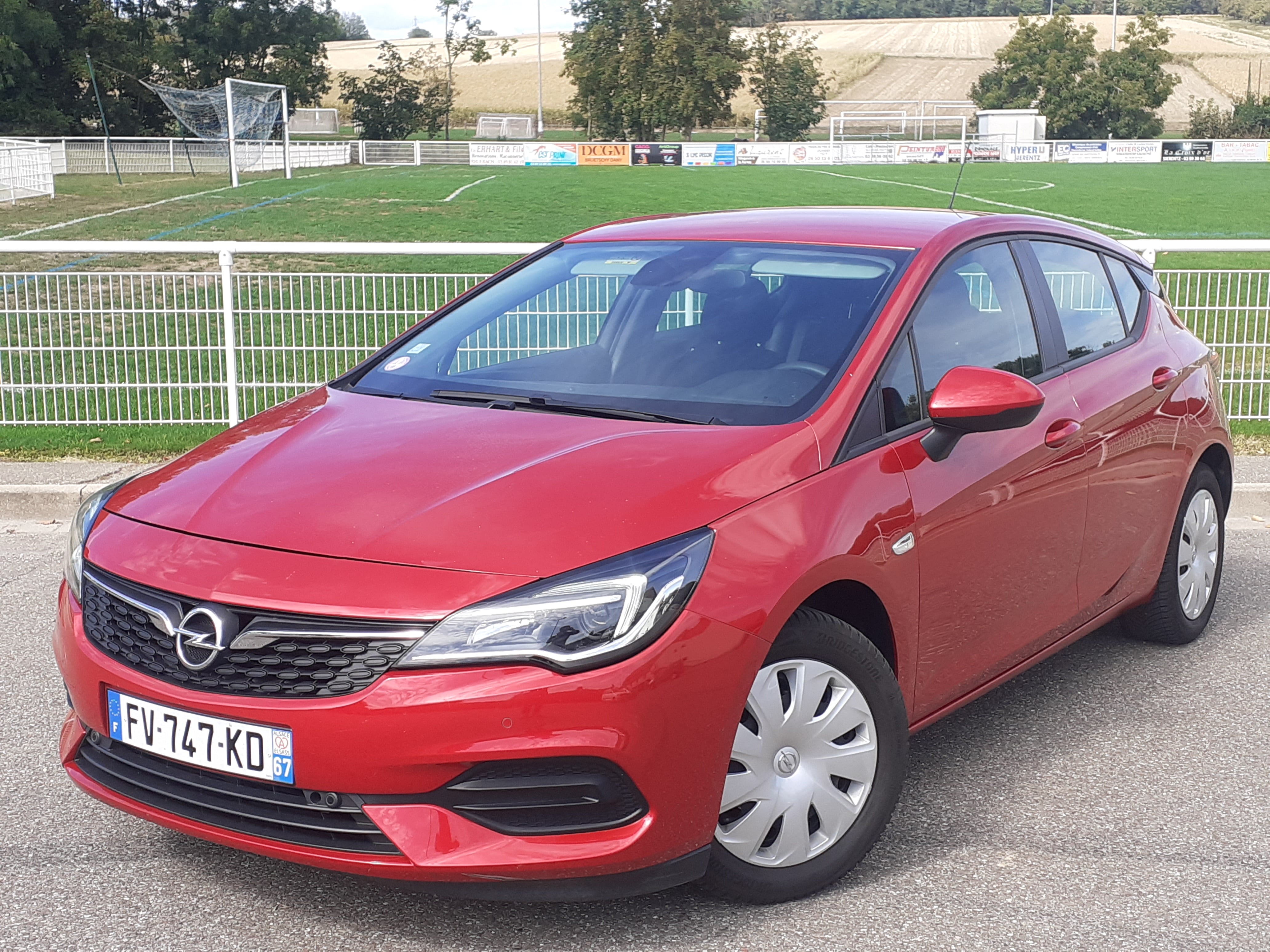 Opel Astra 1.2 Turbo 110 + Vignette Suisse 26, 2020, Essence 95