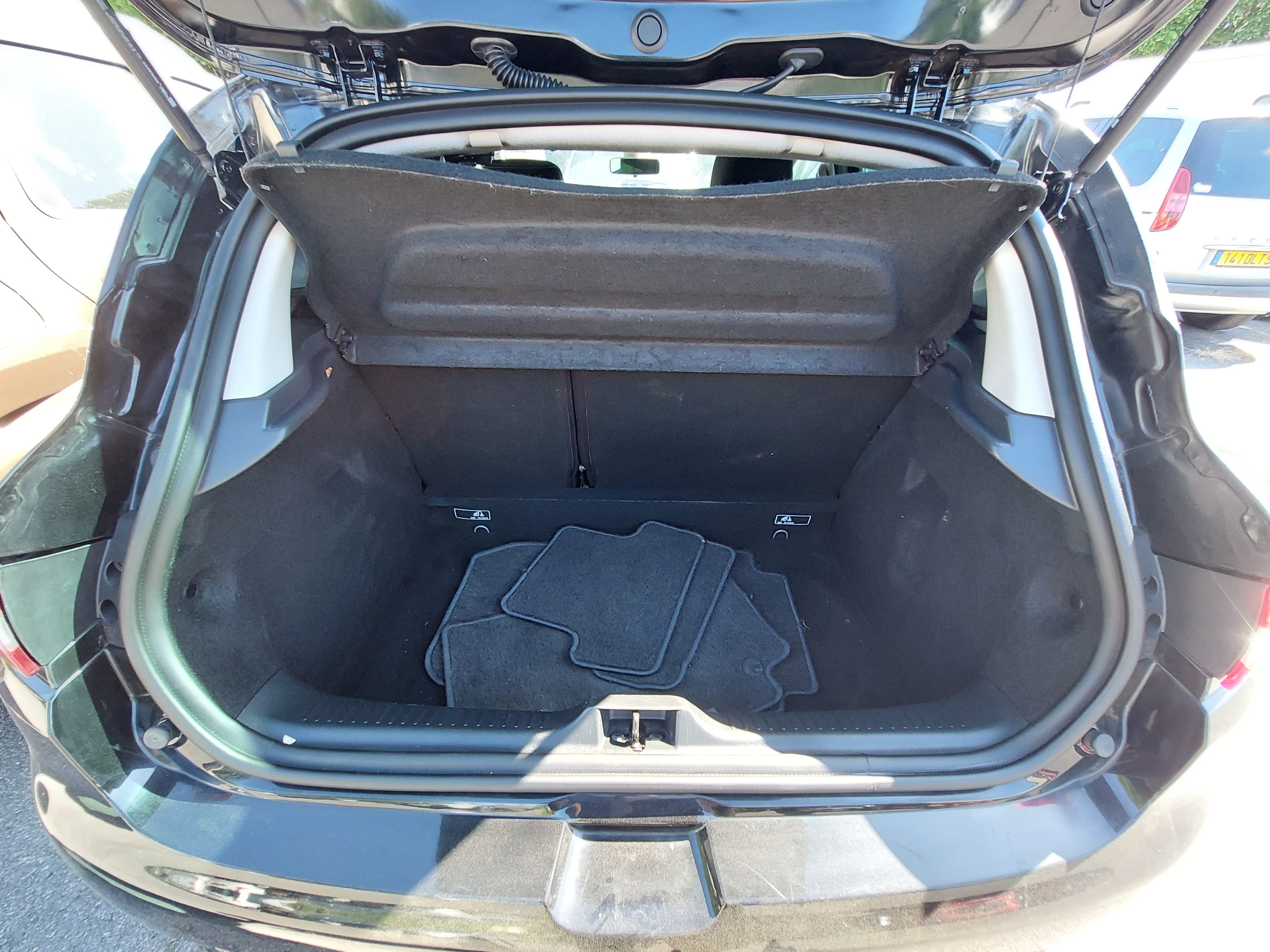 Renault Clio avec Autoradio
