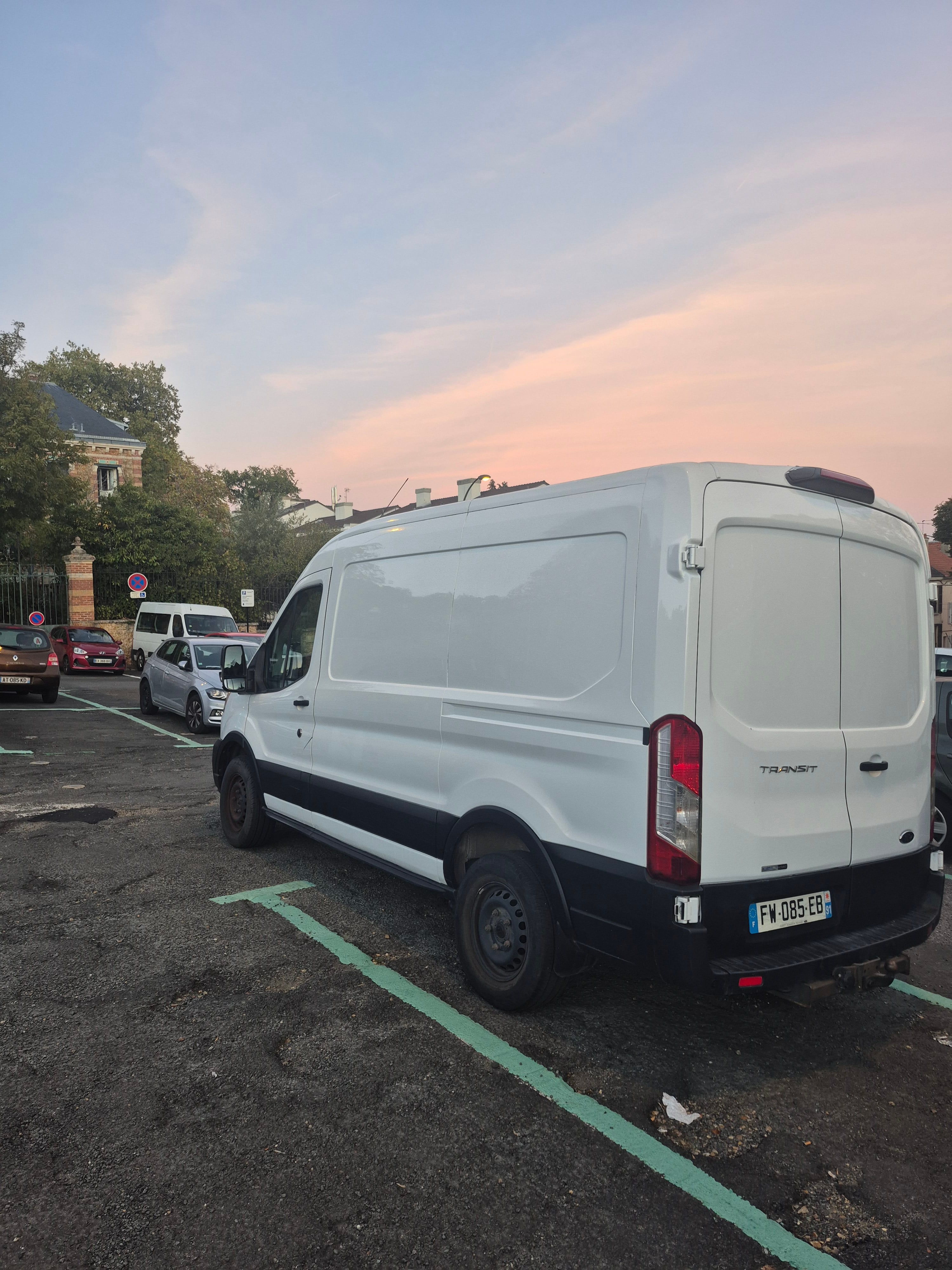 Ford Transit Fourgon avec GPS