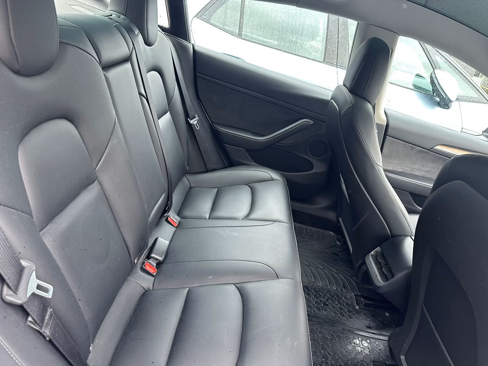 Tesla Model 3 med GPS