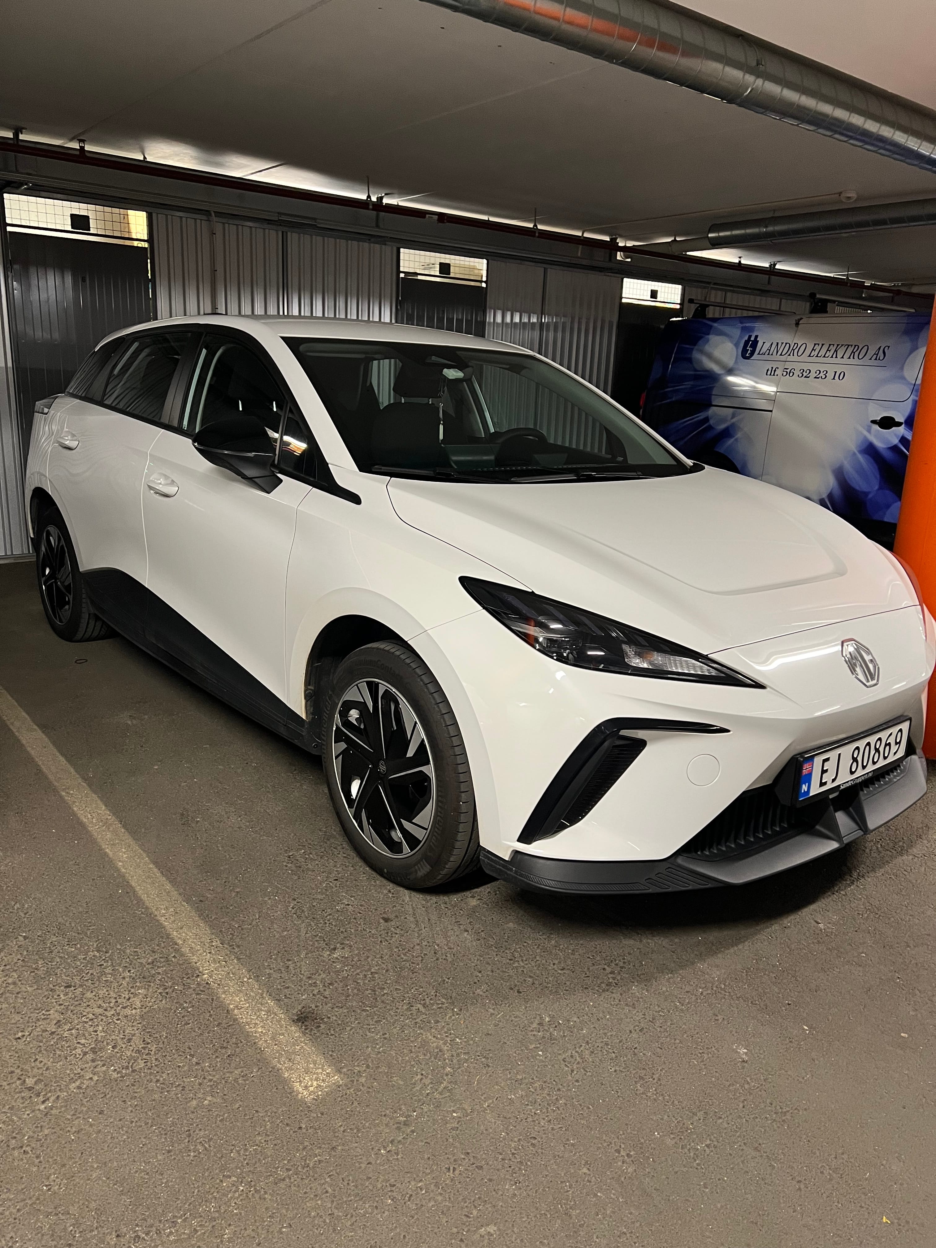 MG MG4, 2024, Électrique, automatique