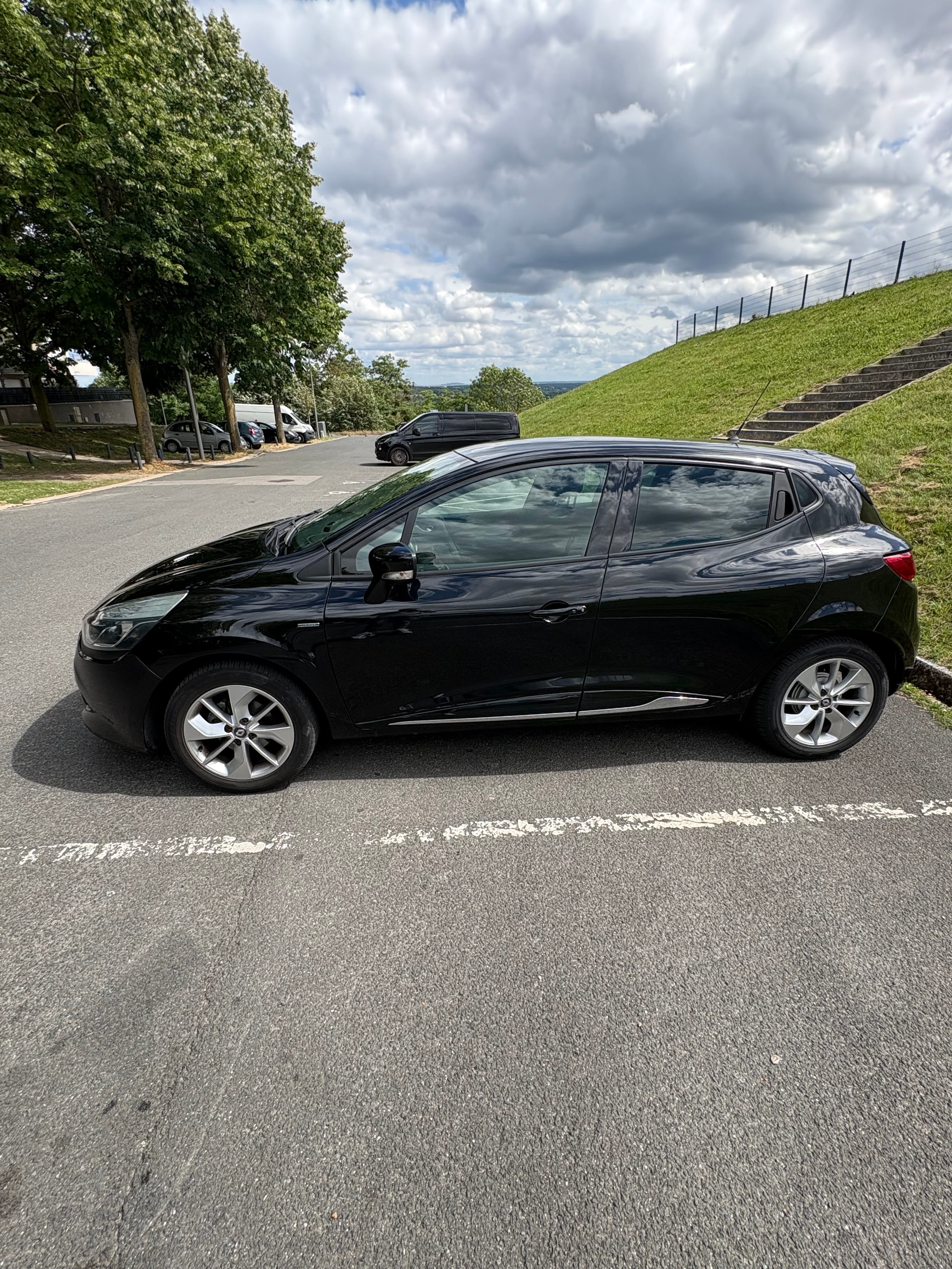 Renault Clio avec Climatisation