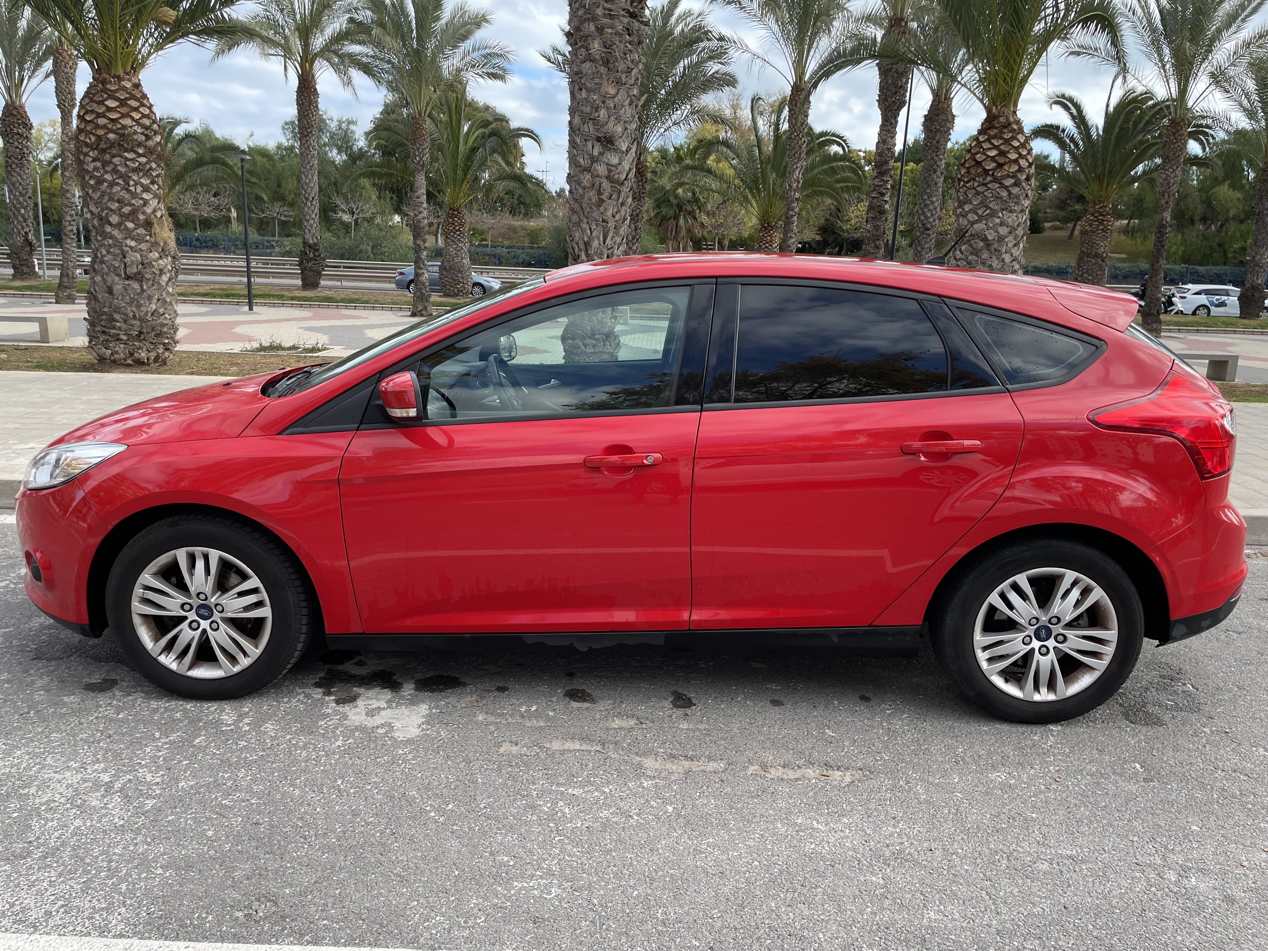 Ford Focus 1.6 con Aire acondicionado