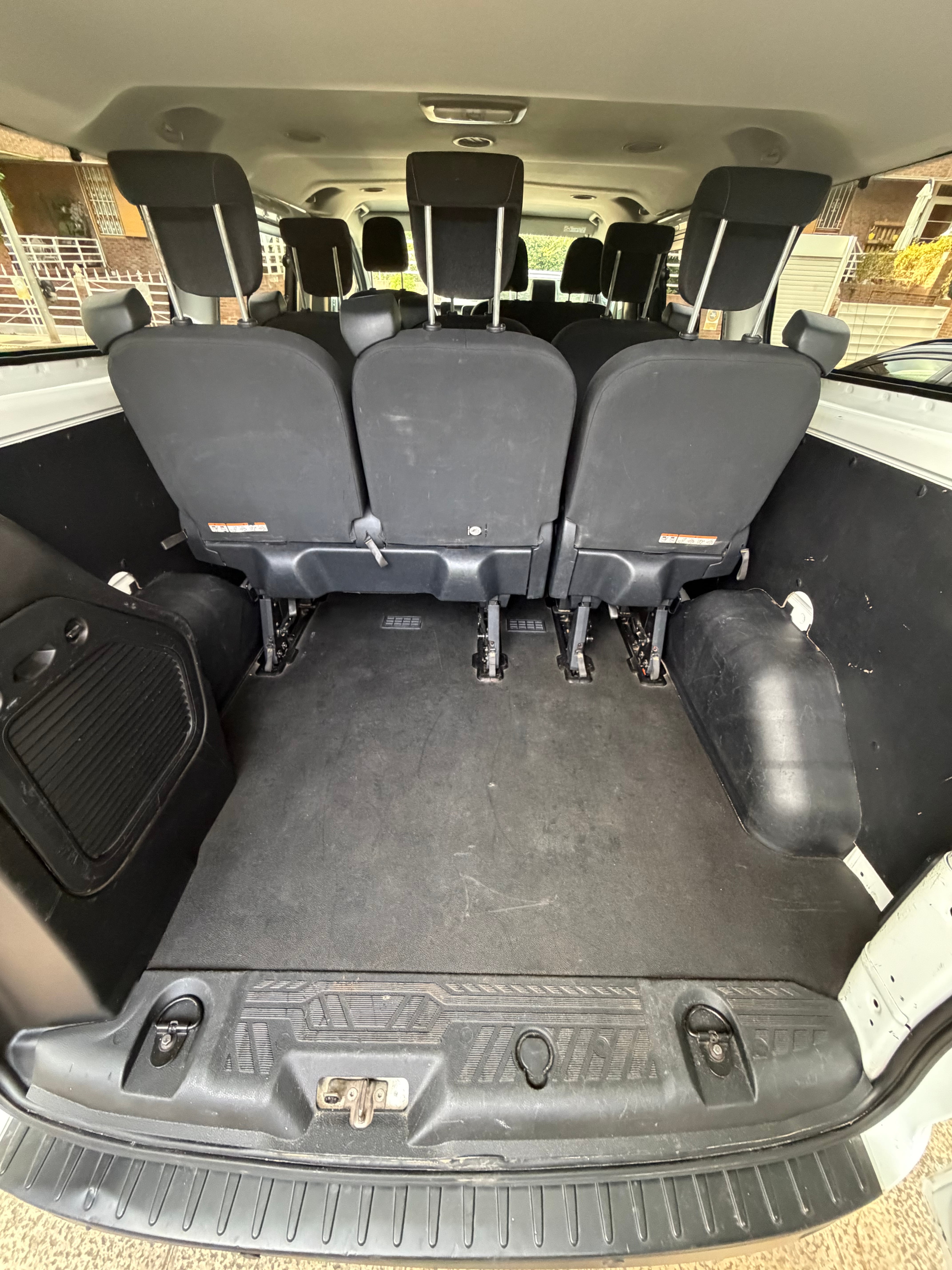 Ford Transit Custom Kombi 2.0 130CV con Aire acondicionado