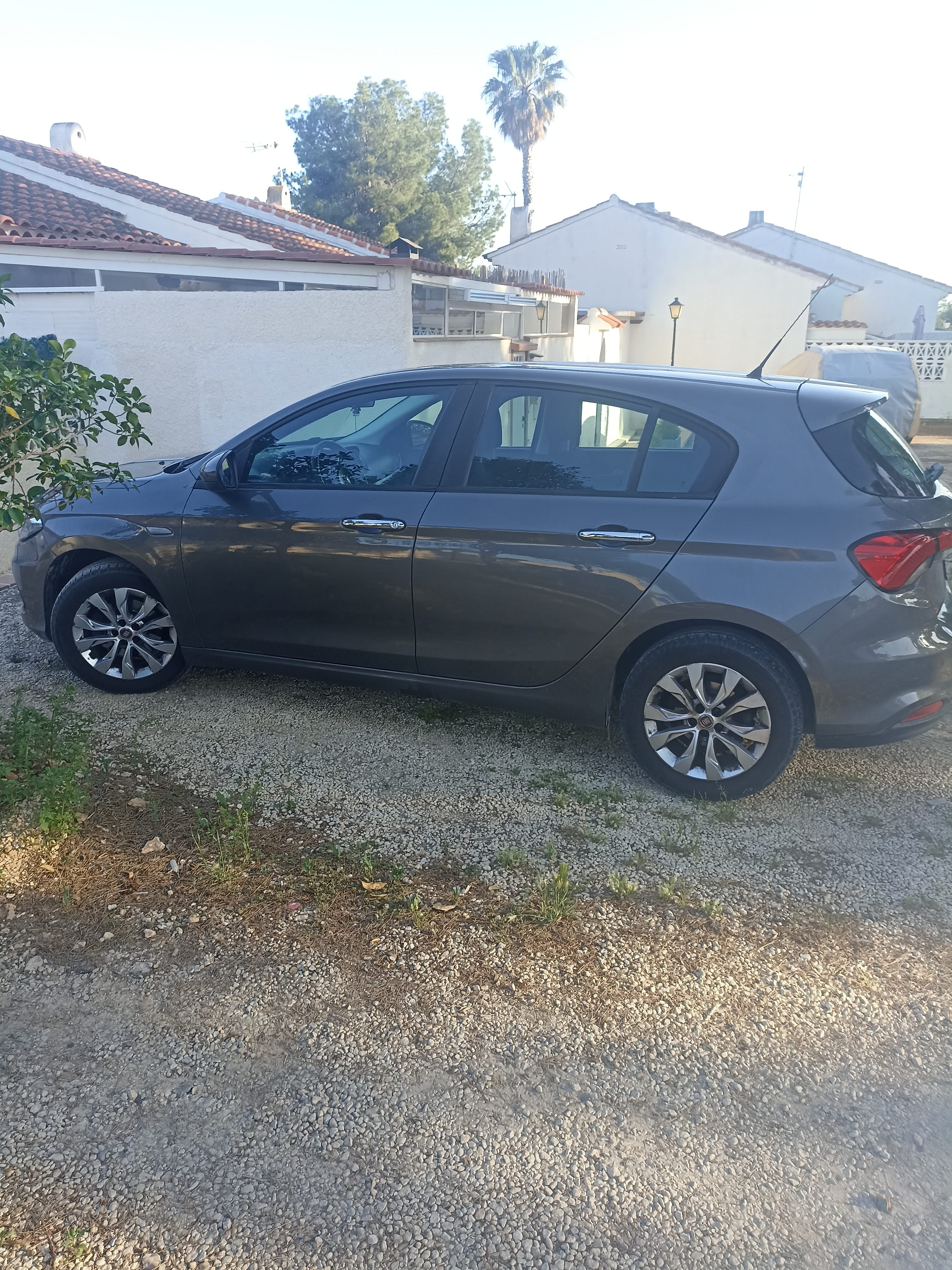 Fiat Tipo con Aire acondicionado