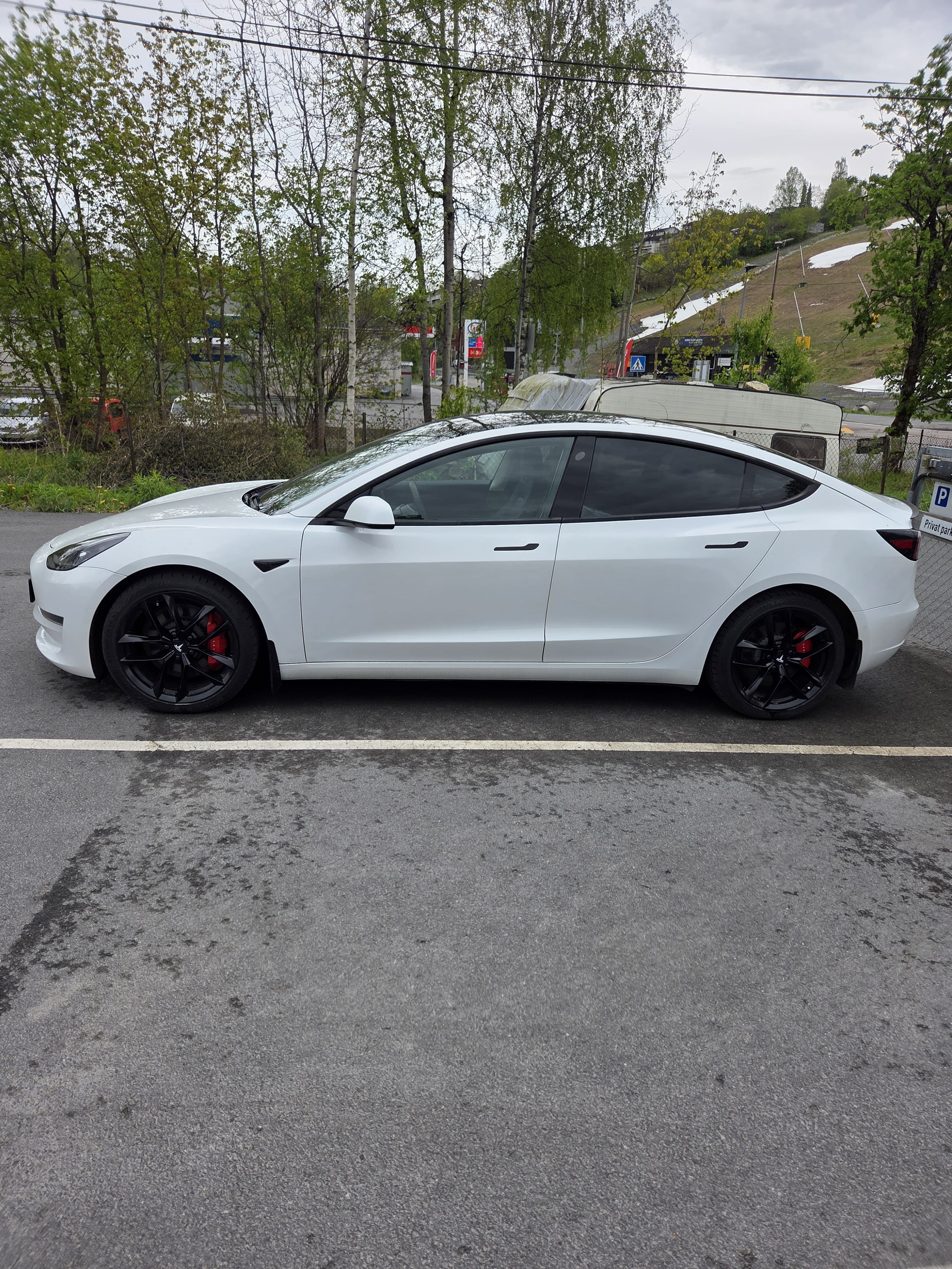 Tesla Model 3 Performance med Aircondition