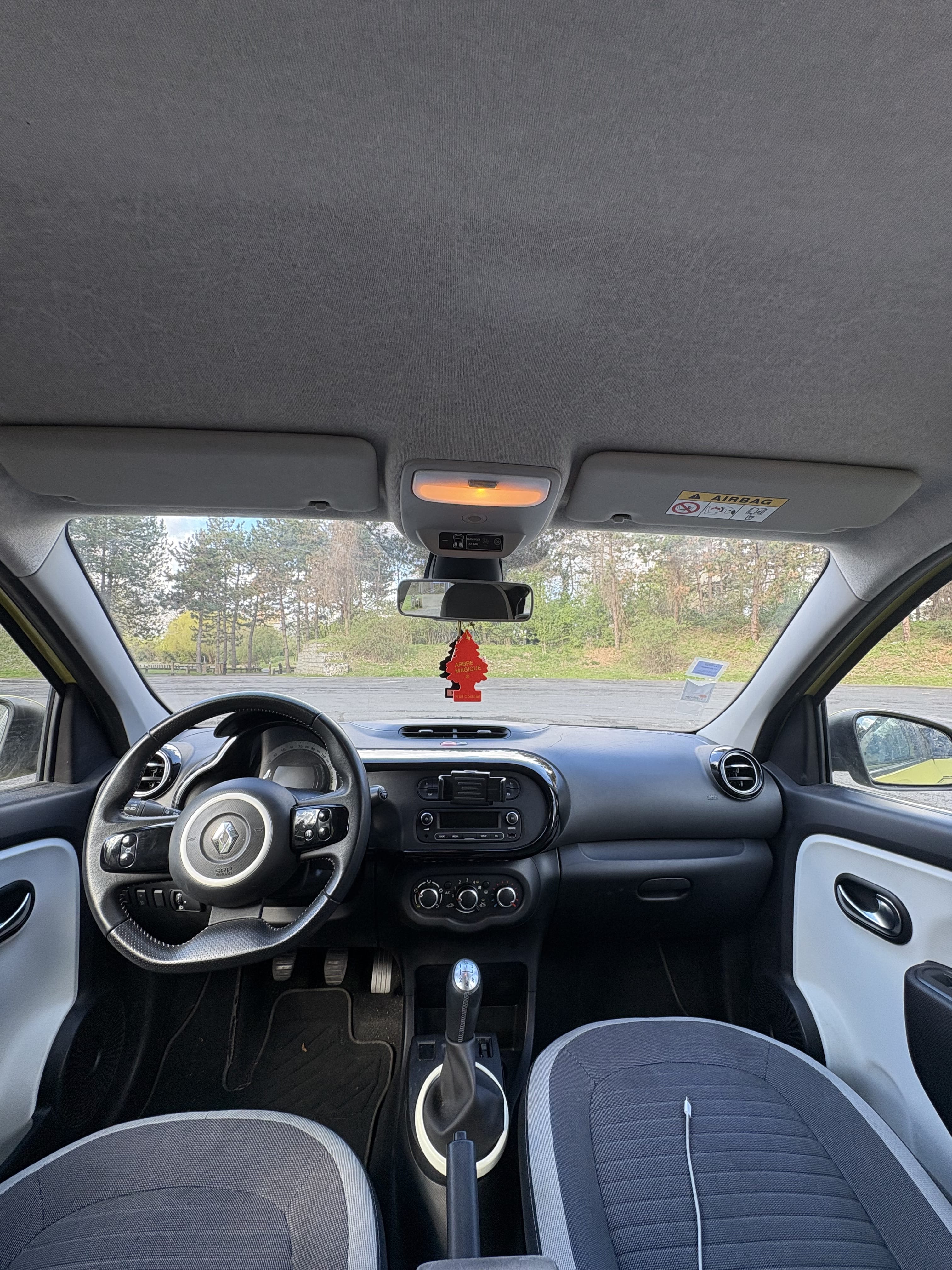 Renault Twingo III avec Audio Bluetooth