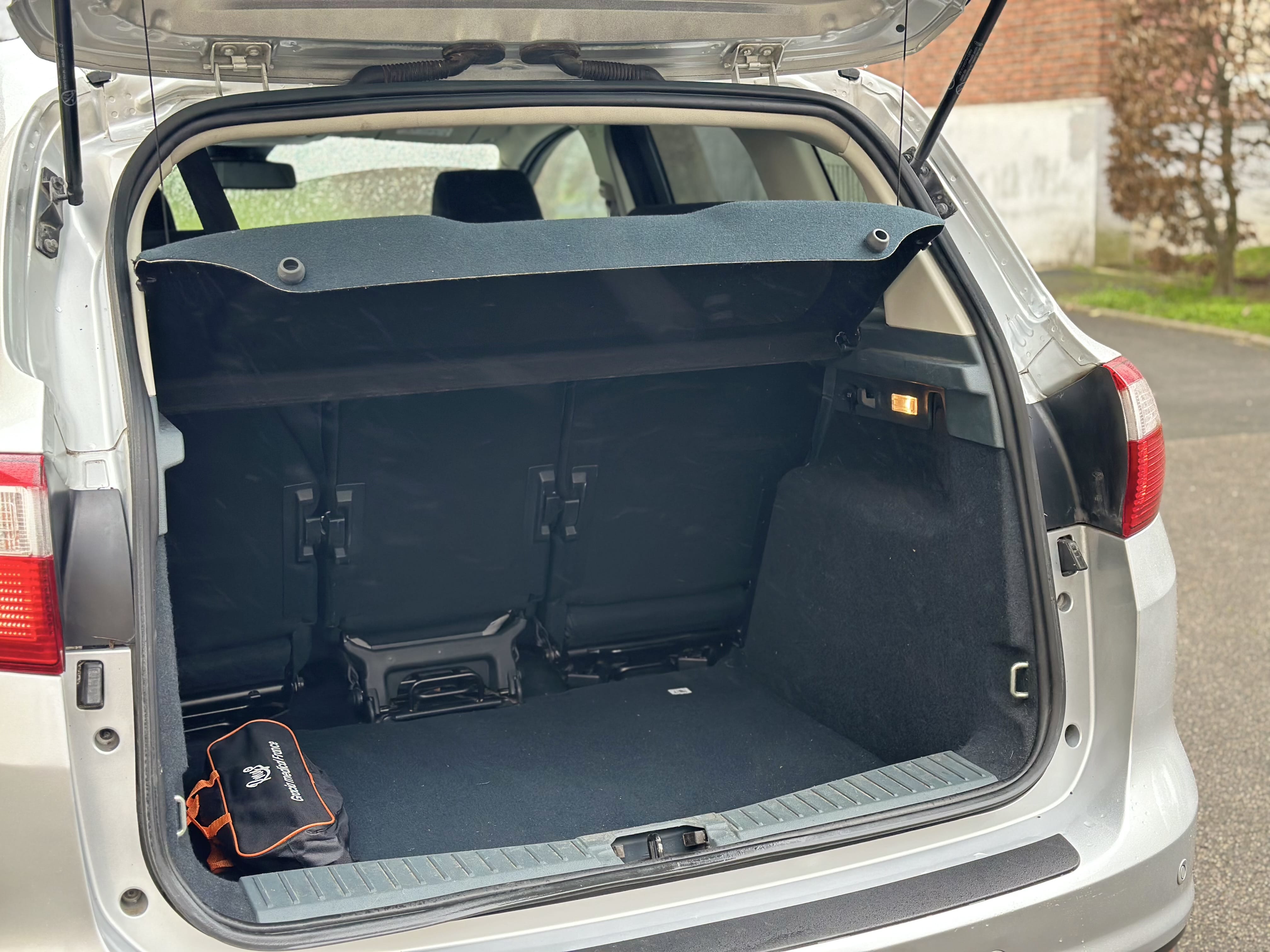 Ford C-Max avec Audio Bluetooth