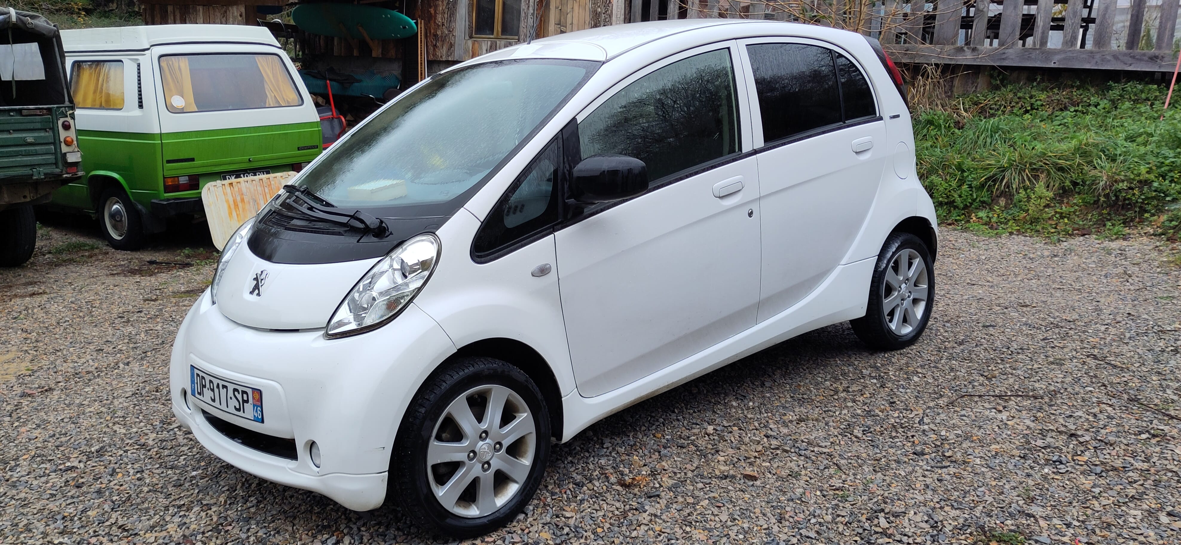 Peugeot iOn, 2015, Électrique, automatique