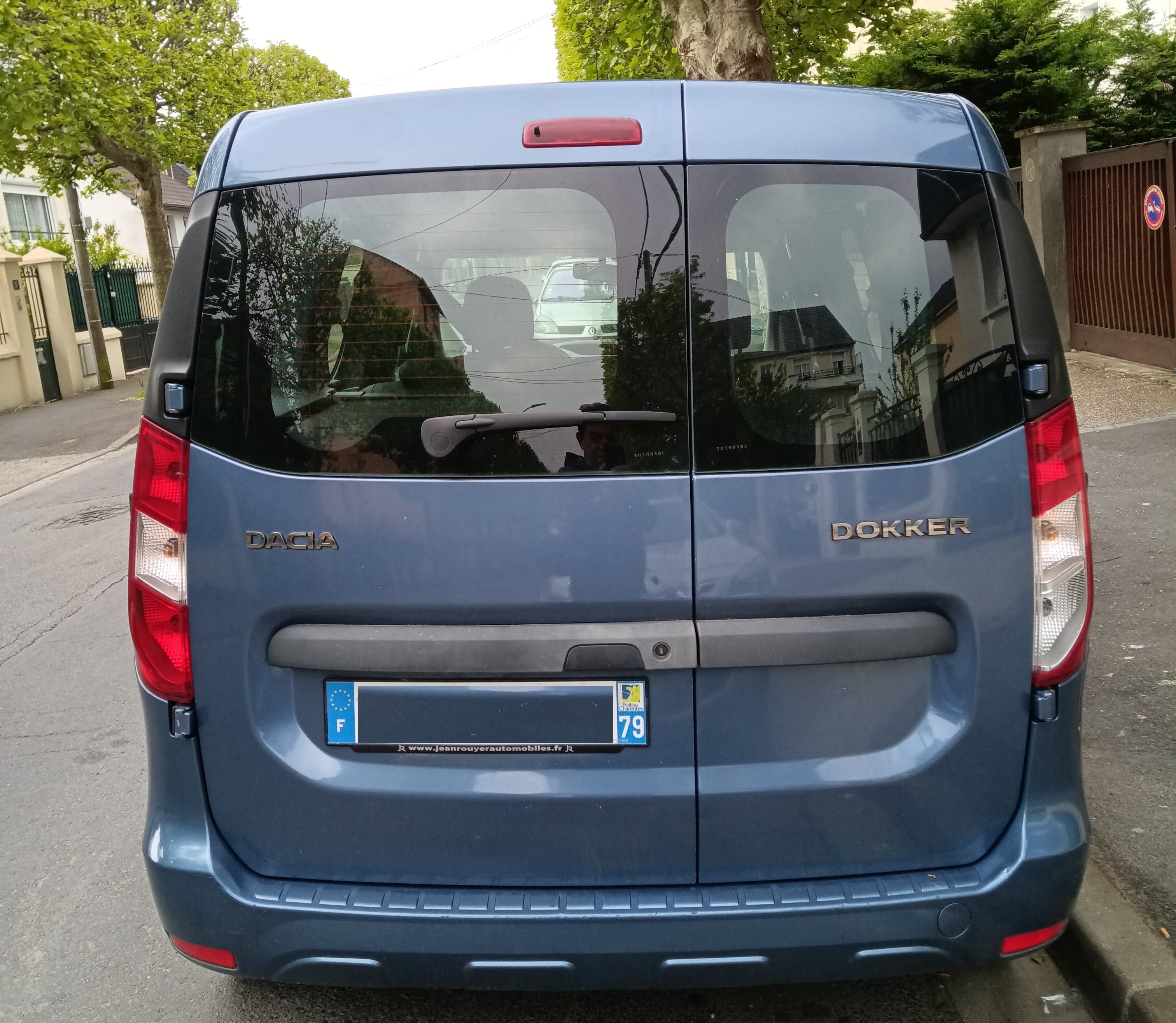 Dacia Dokker avec Entrée audio / iPod