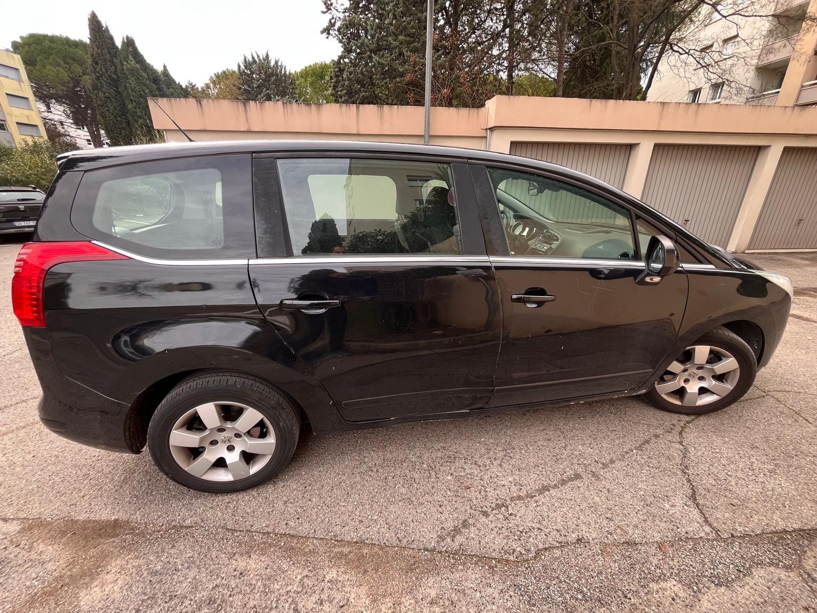 Peugeot 5008 avec Climatisation